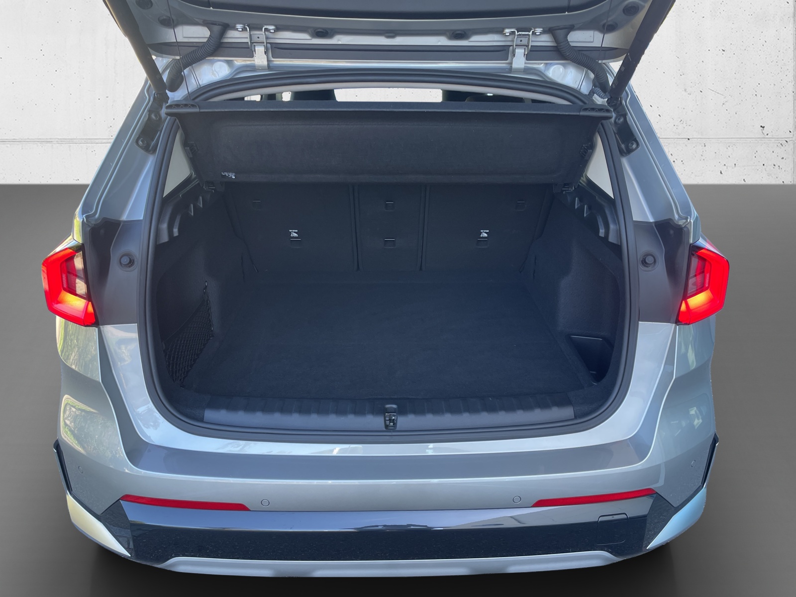 BMW X1 xDrive 23d 48V xLine-image-14