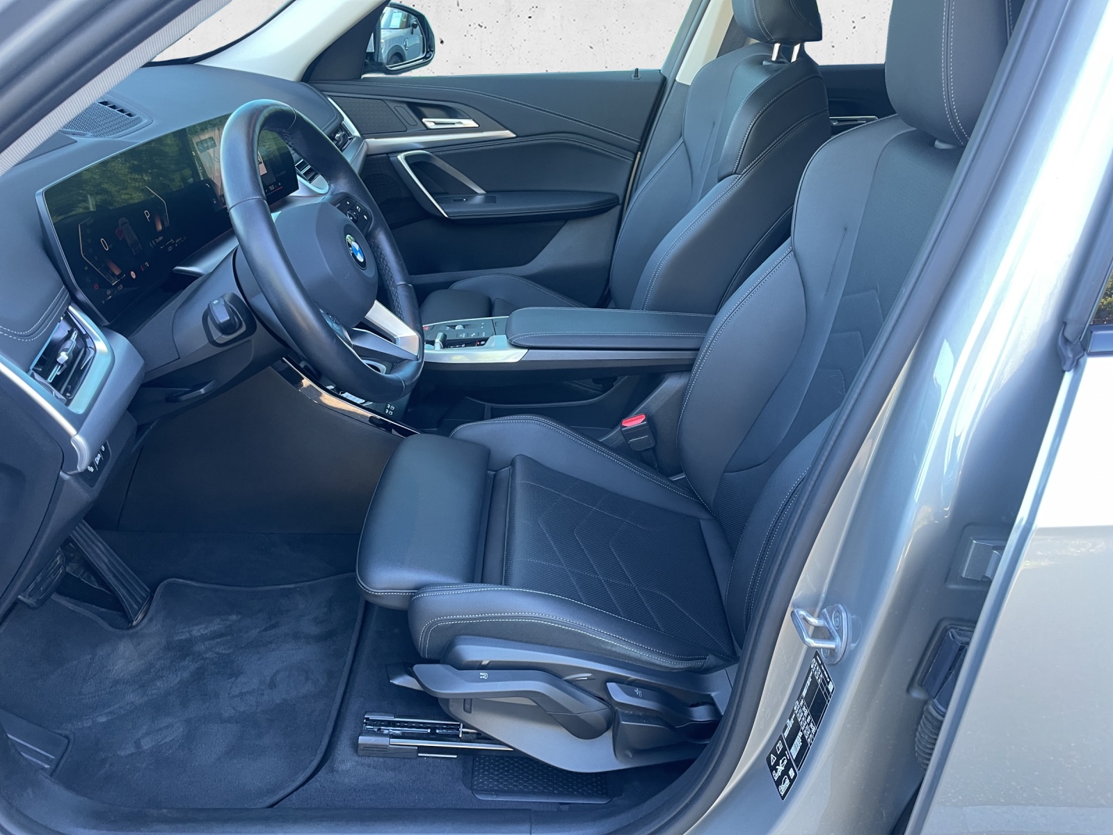 BMW X1 xDrive 23d 48V xLine-image-9