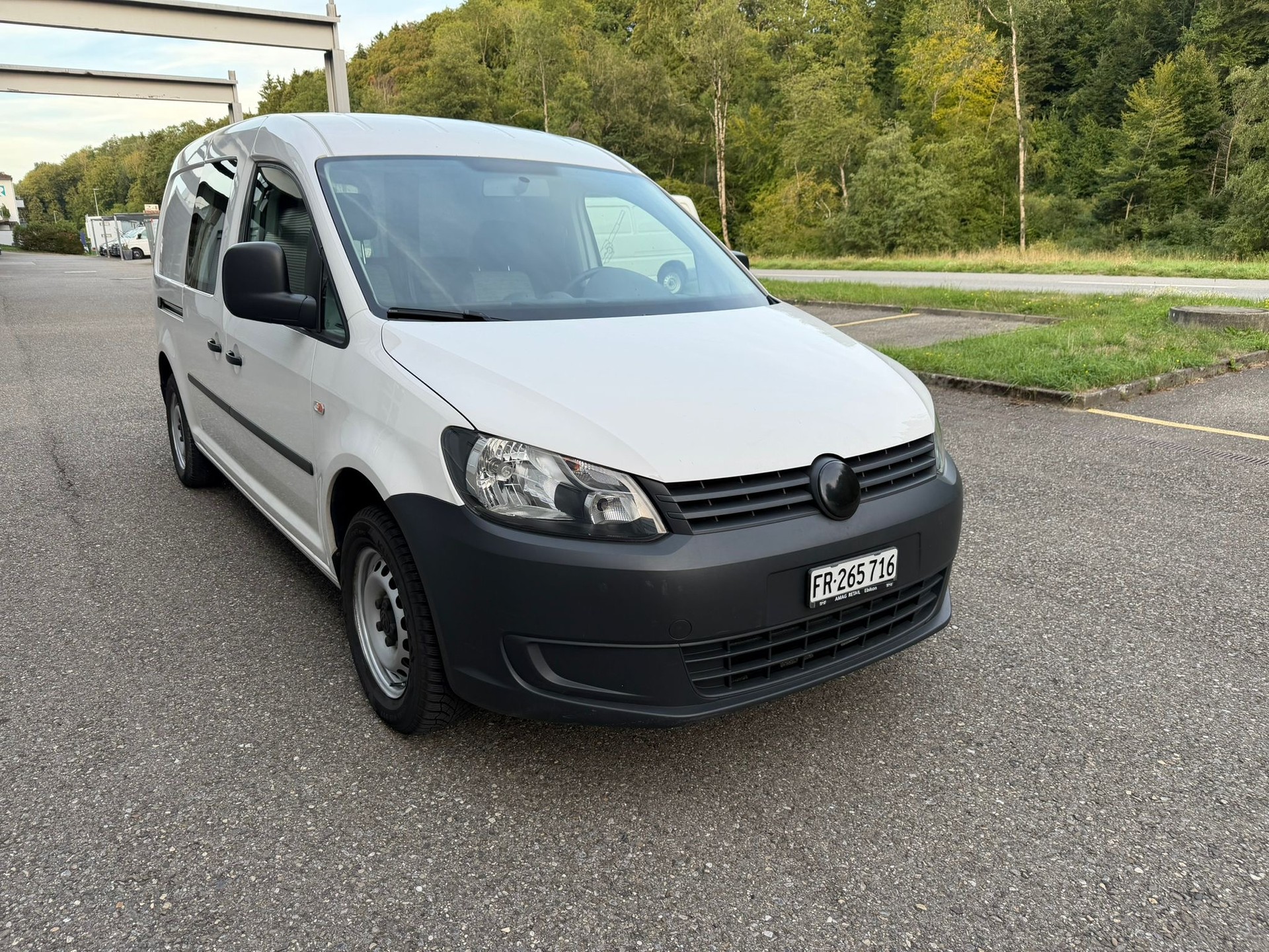 VW CADDY MAXI 1.6 TDI-image-0