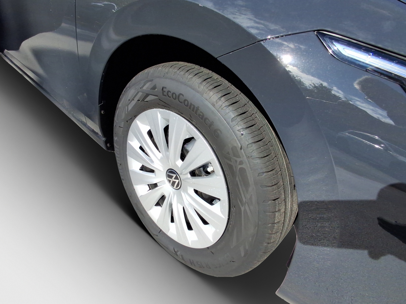 VW Golf 1.5 e TSI mHEV Value DSG-image-13