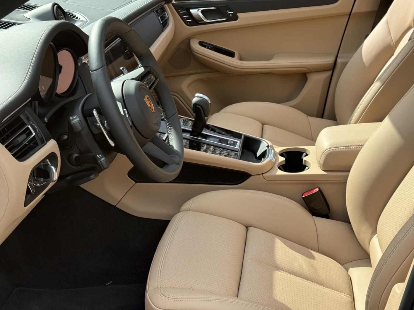 PORSCHE Macan T PDK-image-3