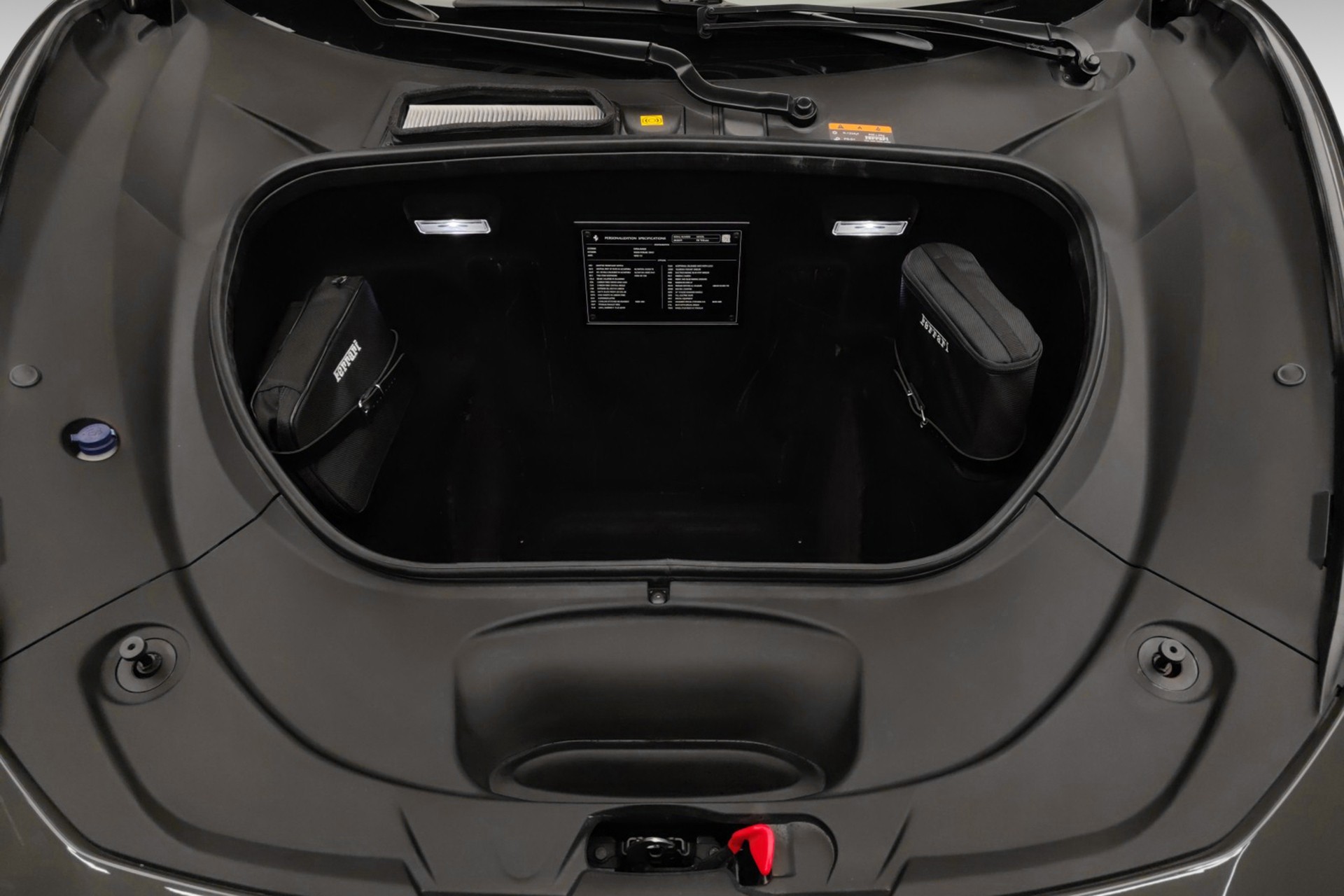FERRARI F8 Tributo-image-8