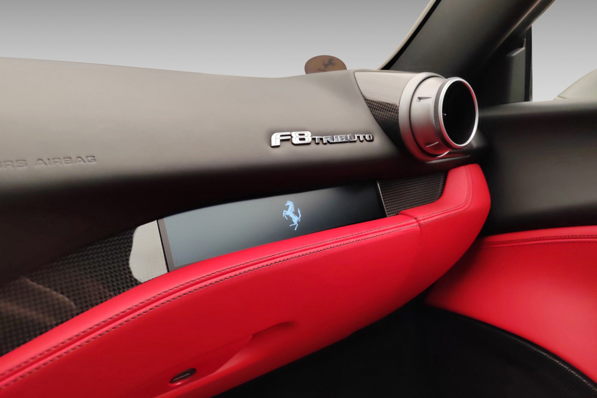 FERRARI F8 Tributo-image-14