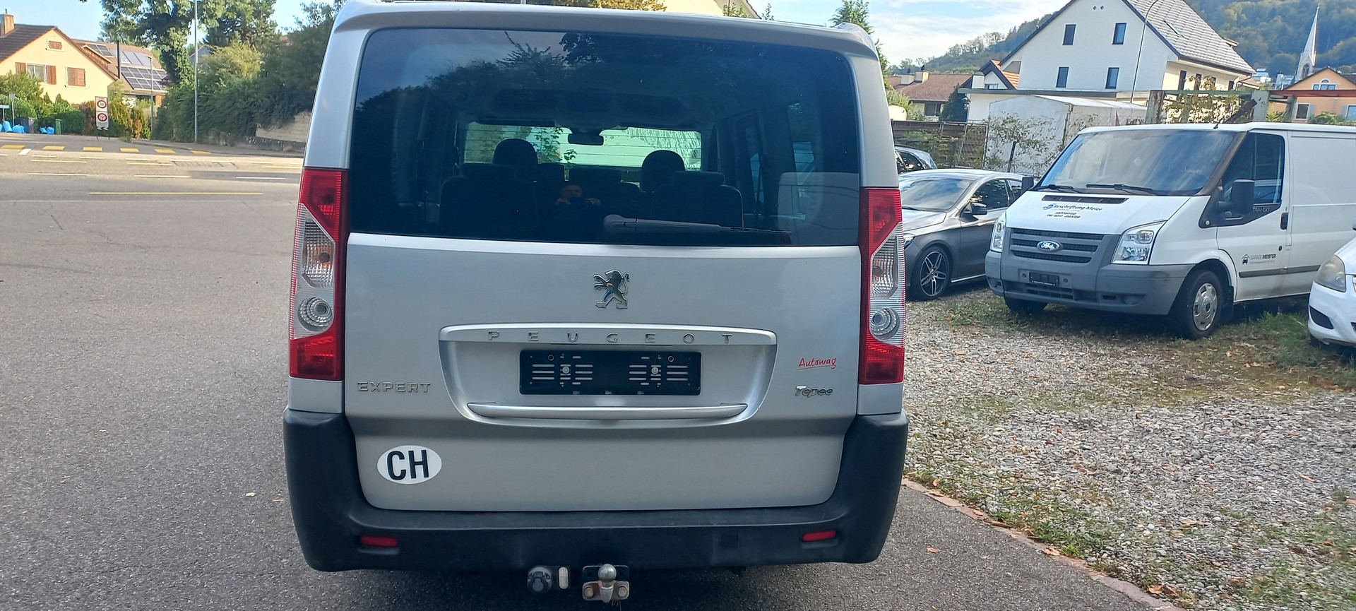 PEUGEOT Expert Tepee 2.0 HDi Allure L2-image-4