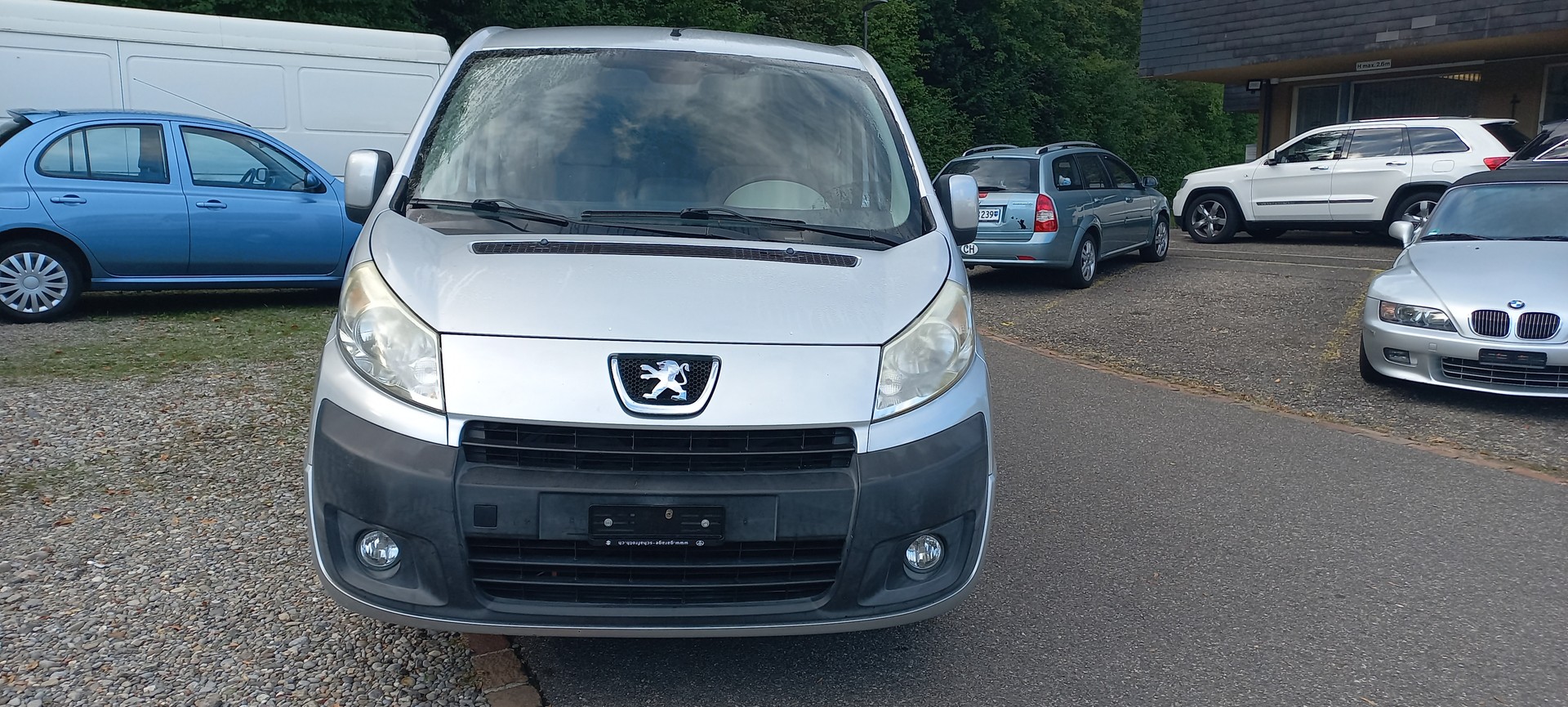 PEUGEOT Expert Tepee 2.0 HDi Allure L2-image-1