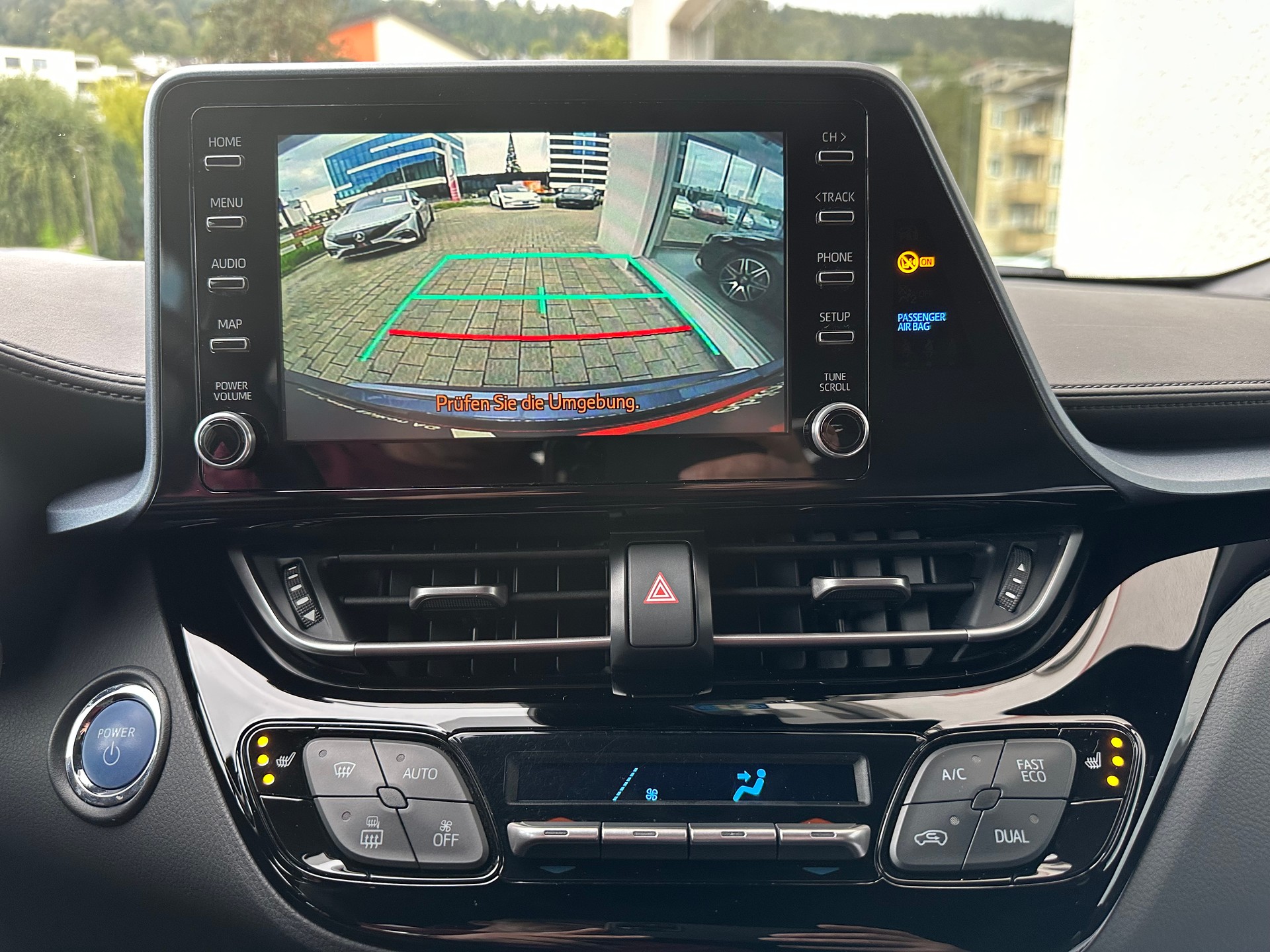 TOYOTA C-HR 2.0 HSD CVT Trend-image-9