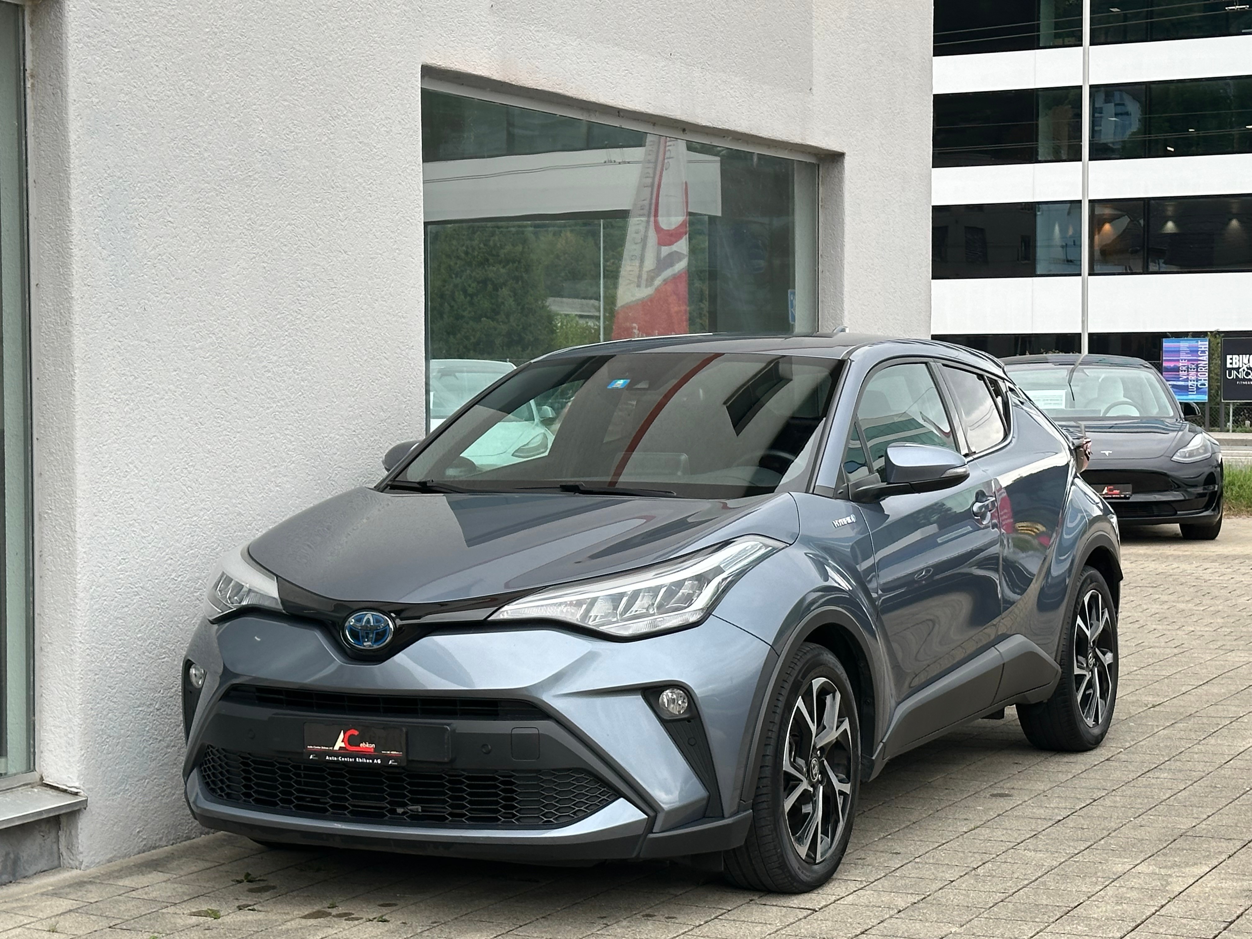 Car photo