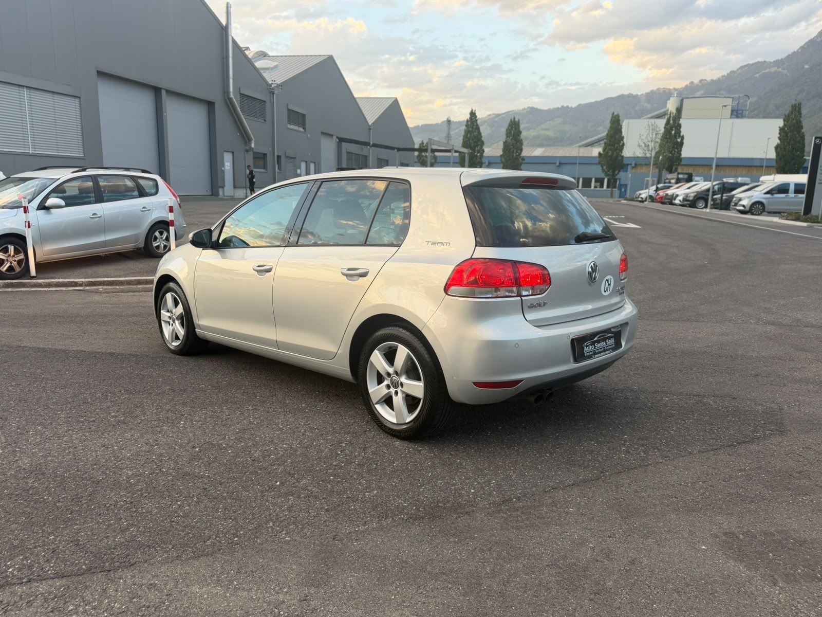 VW Golf 2.0 TDI Comfortline 4Motion-image-3
