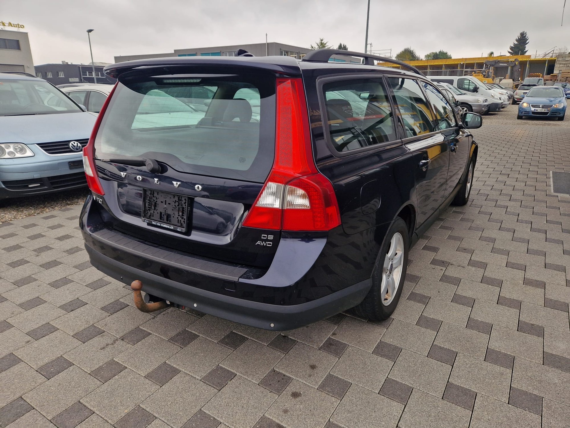 VOLVO V70 D5 AWD Momentum Geartronic-image-5