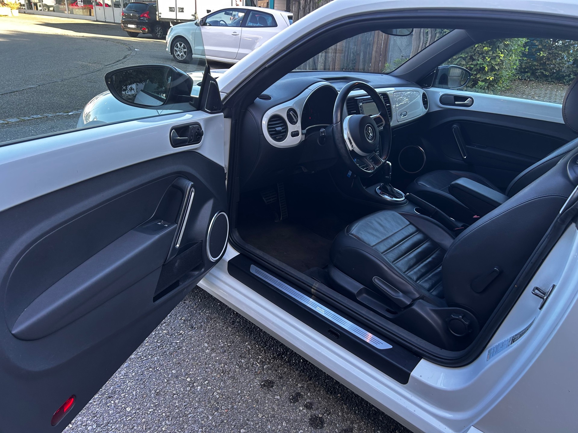 VW Vw BEETLE 2.0 Benzin-image-10