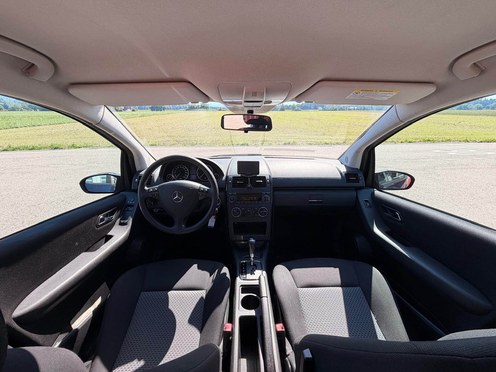 MERCEDES-BENZ A 200 Avantgarde *frisch ab MFK*-image-8