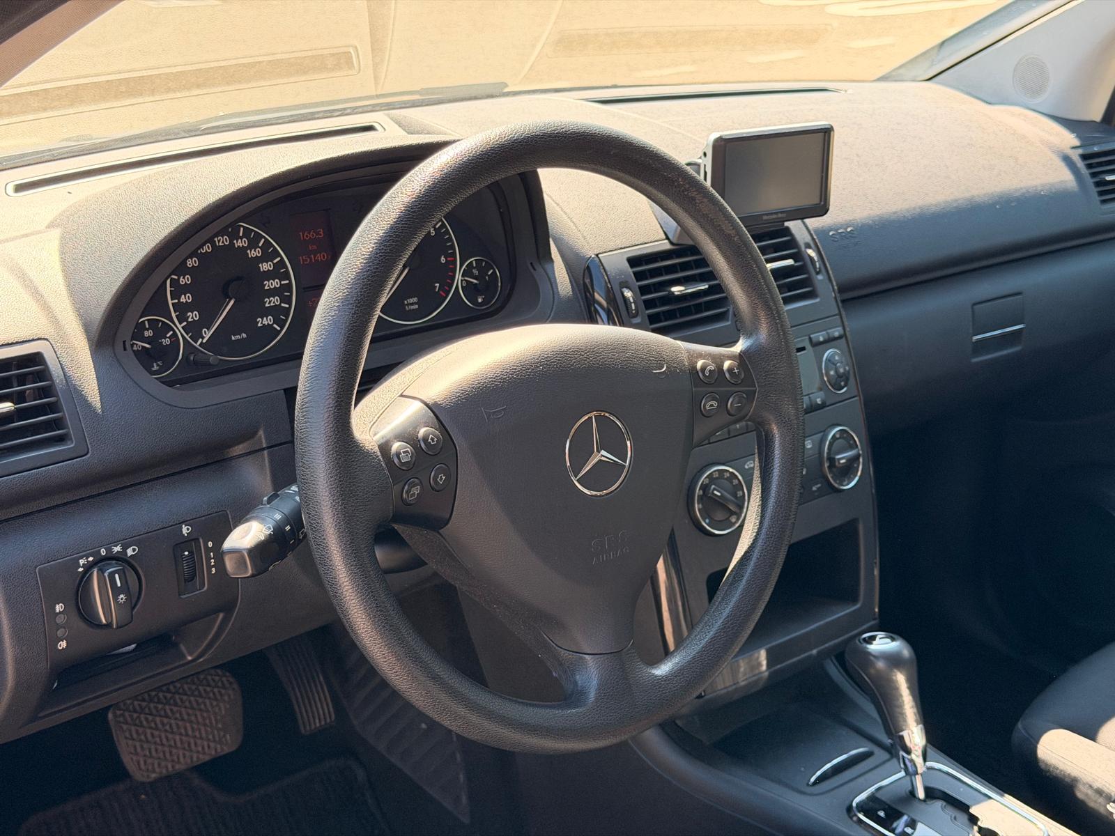 MERCEDES-BENZ A 200 Avantgarde *frisch ab MFK*-image-11