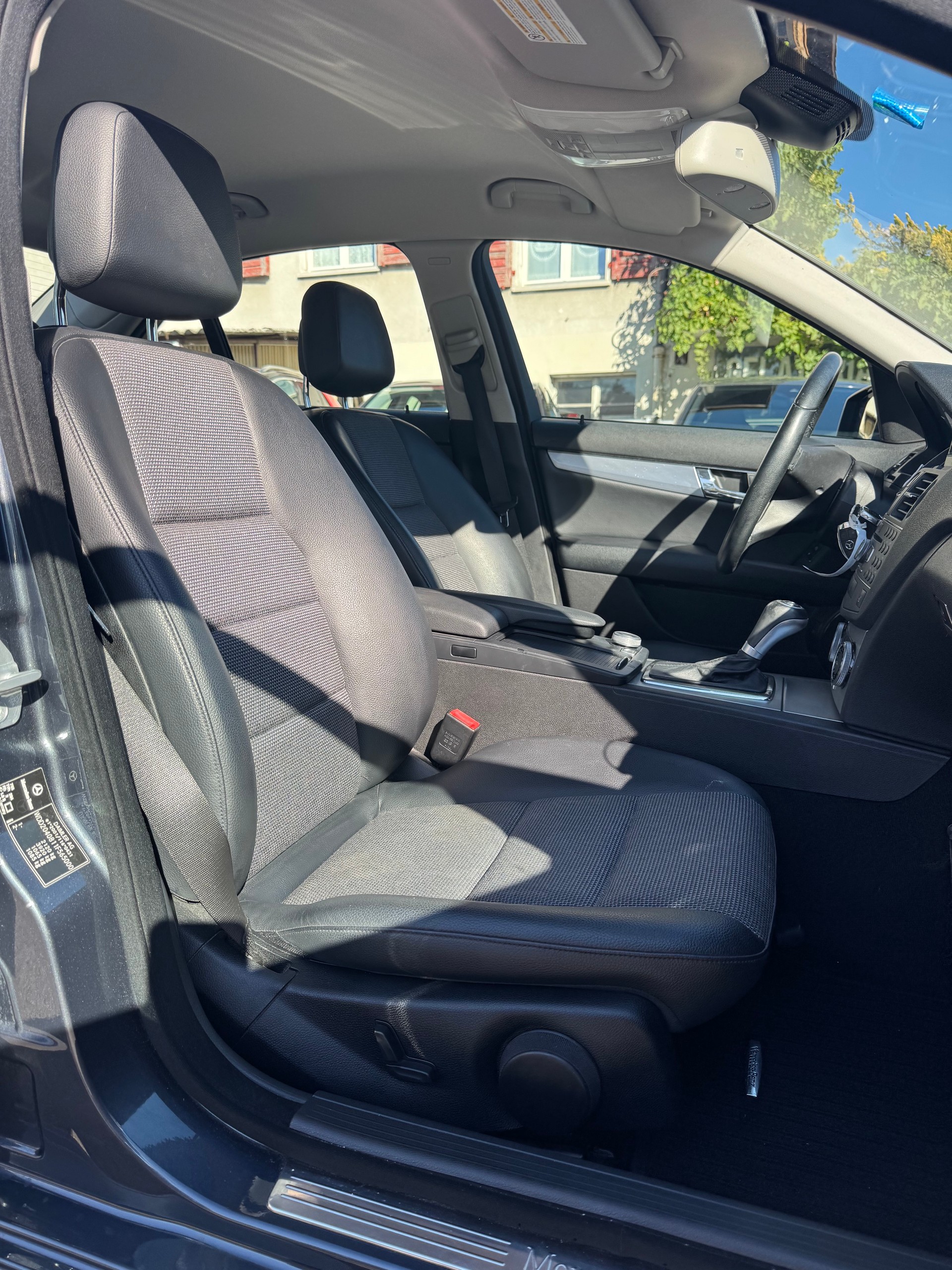 MERCEDES-BENZ C 300 (280) Avantgarde 4Matic 7G-Tronic-image-18