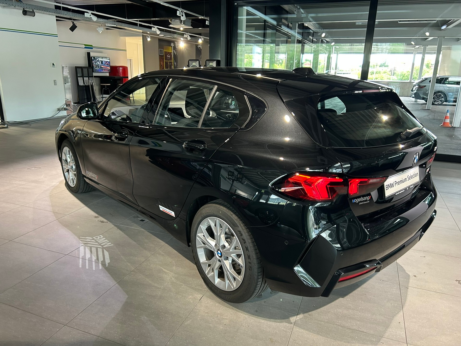 BMW 116 Steptronic-image-10