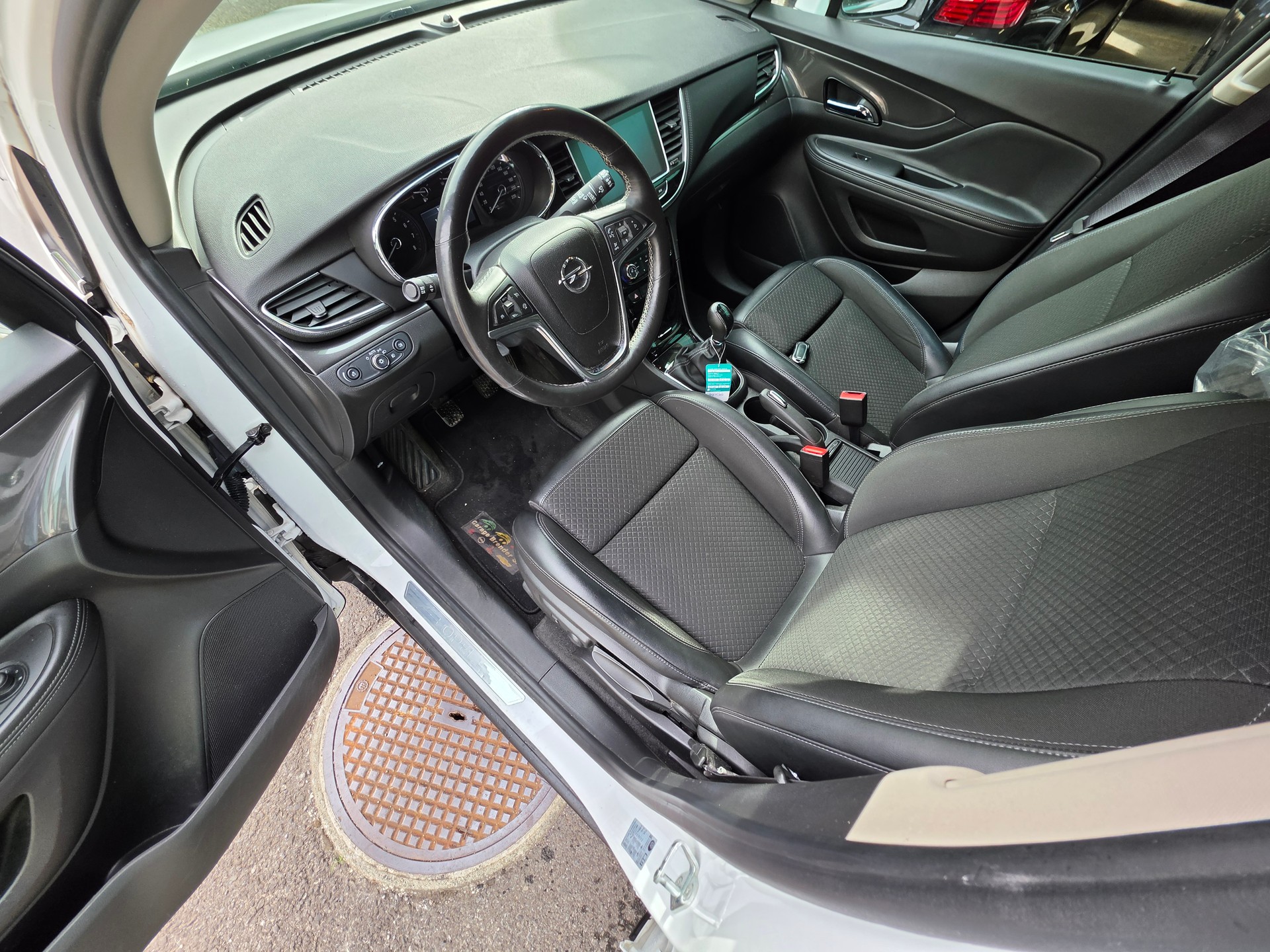 OPEL Mokka X 1.4i 16V Turbo Enjoy 4WD-image-9