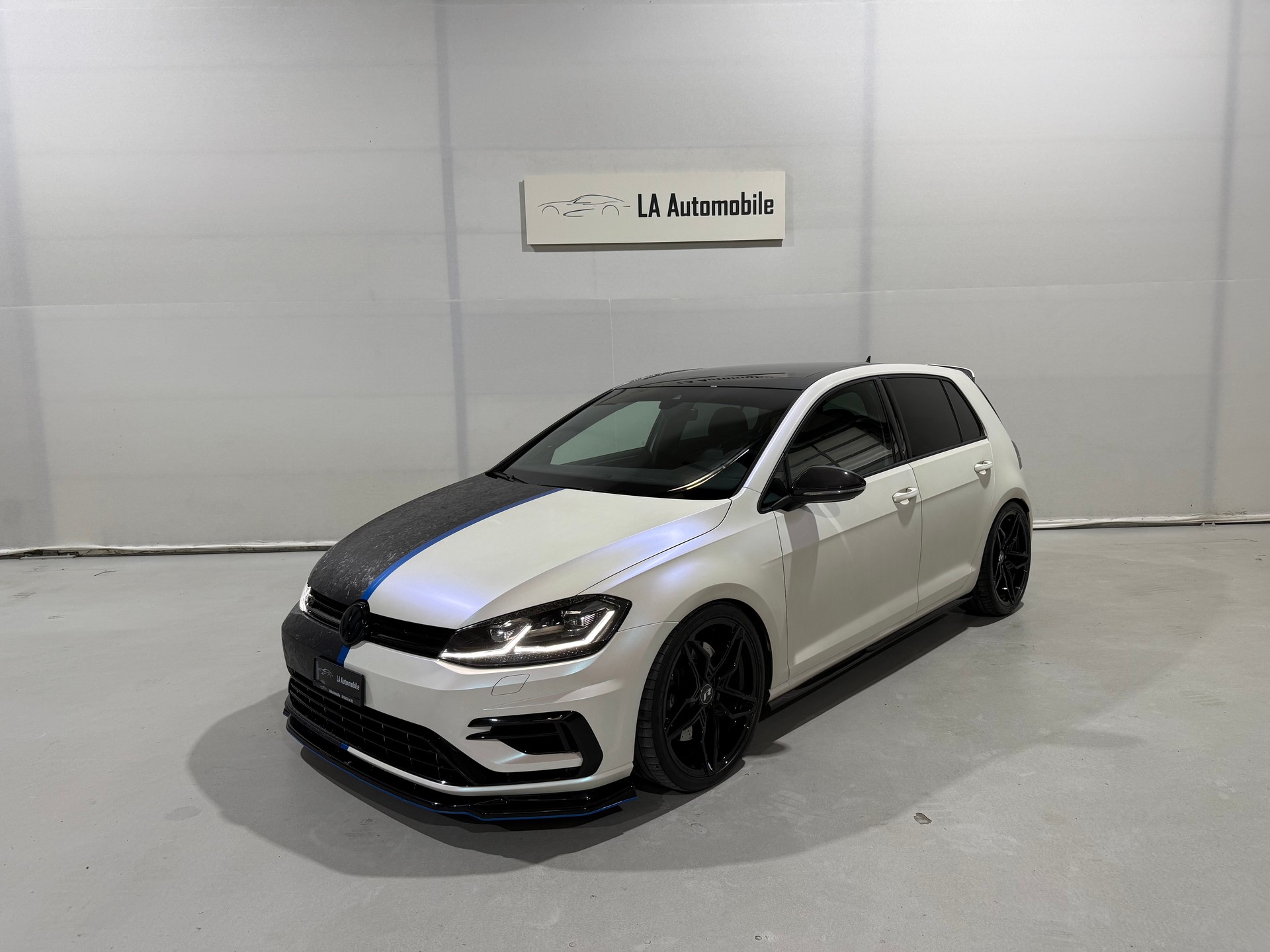 VW Golf 2.0 TSI R 4Motion DSG-image-0