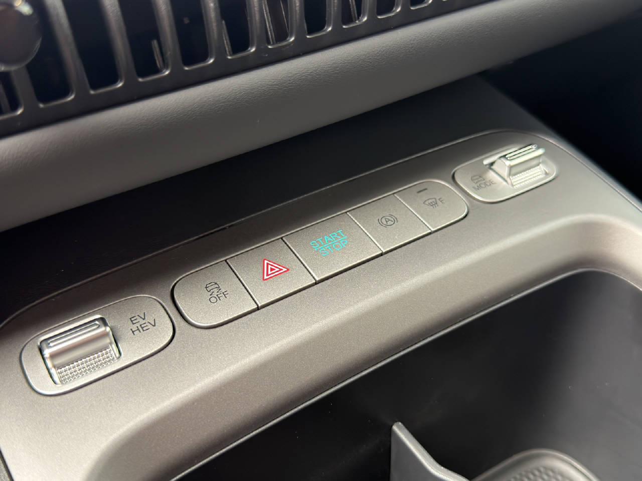 BYD Dolphin G DM-i Boost-image-11