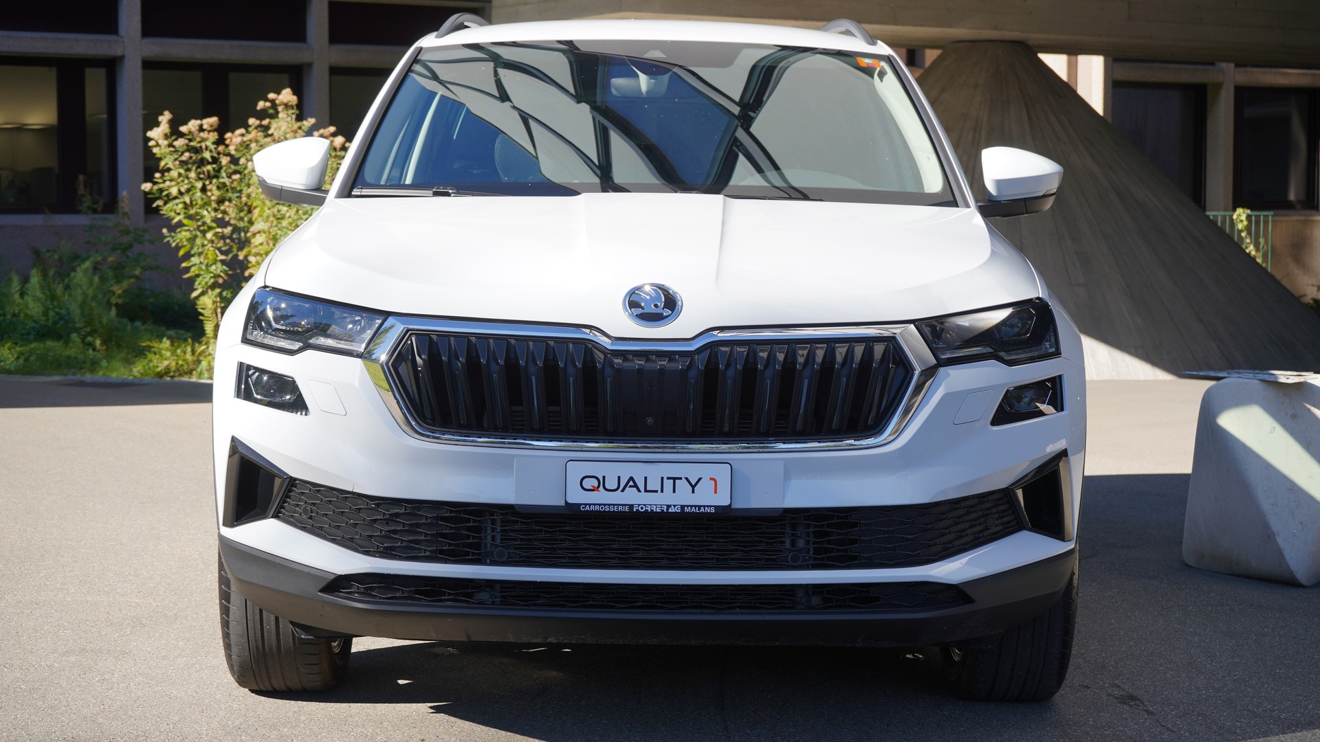 SKODA Karoq 2.0 TDI CR Style 4x4 DSG-image-1