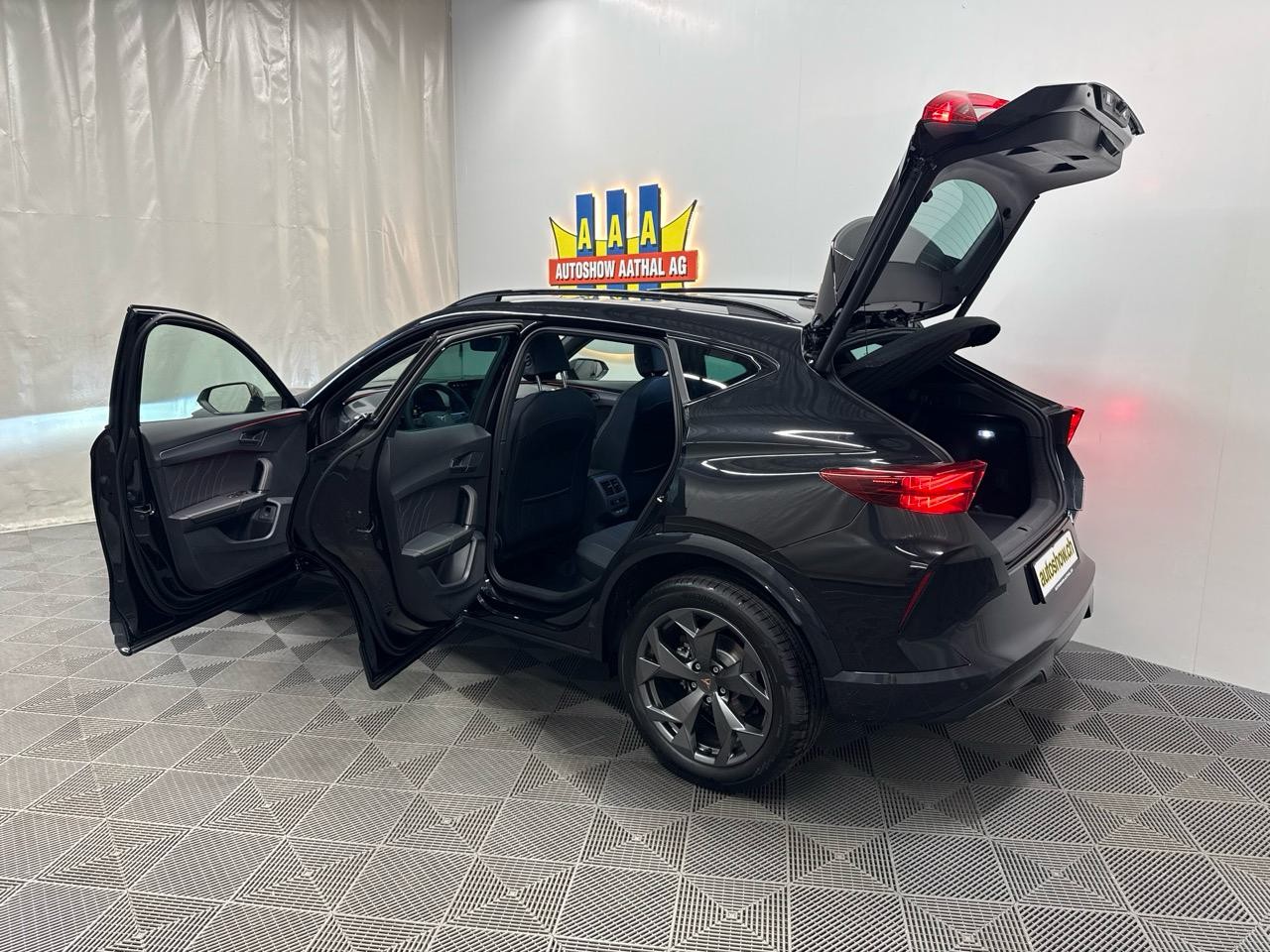 CUPRA Formentor 1.5 TSI DSG-image-13