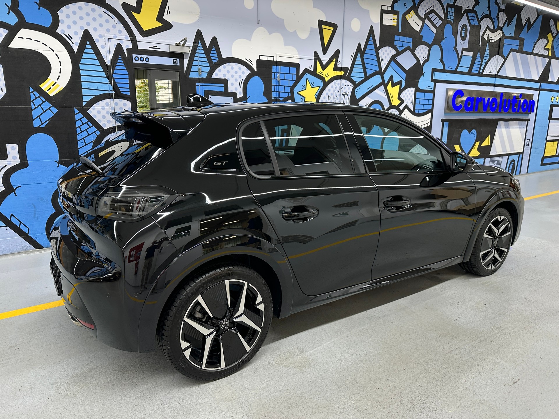 PEUGEOT 208 1.2 MHEV 145 GT-image-3