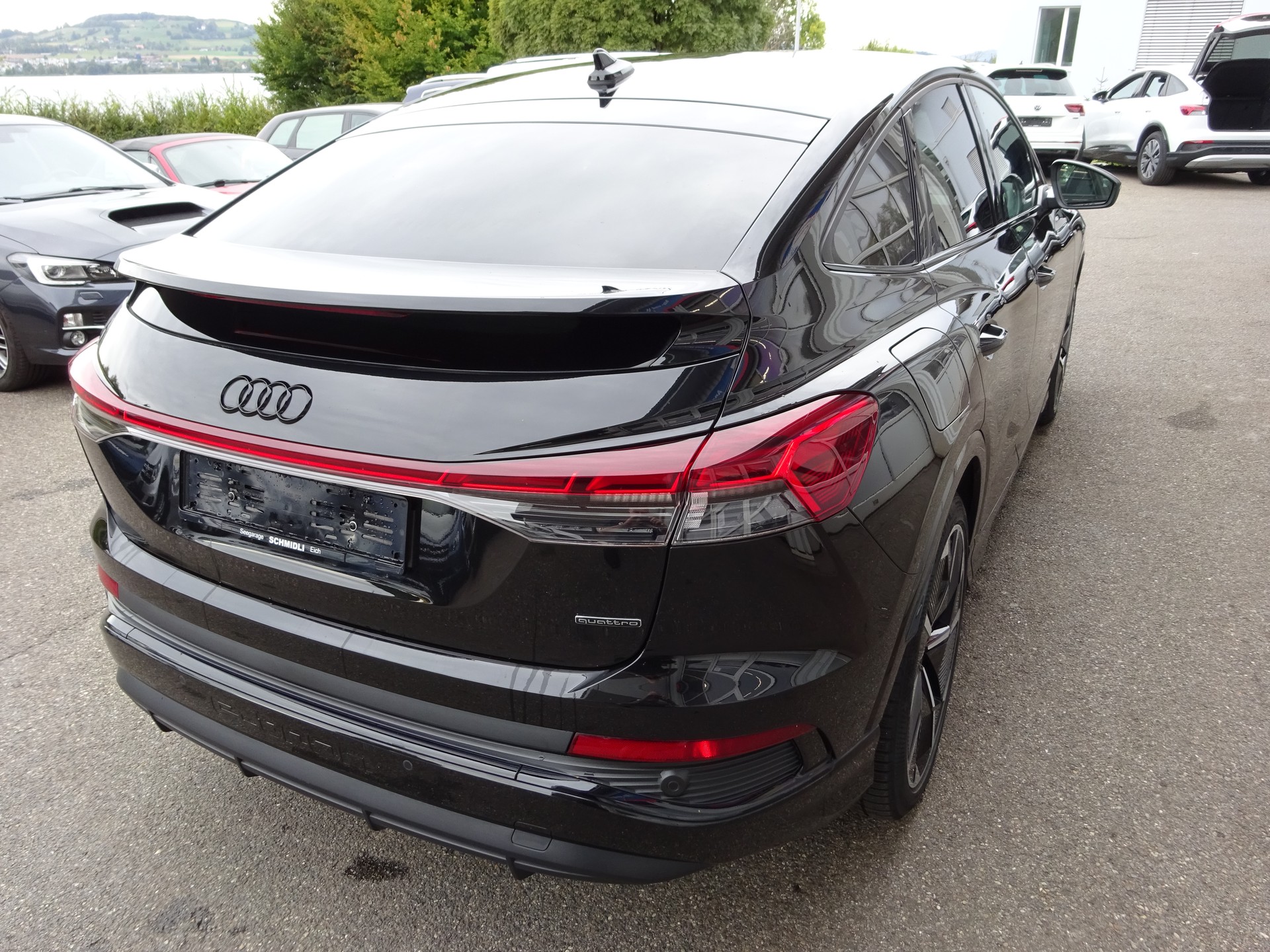 AUDI Q4 Sportback e-tron 50 quattro-image-2