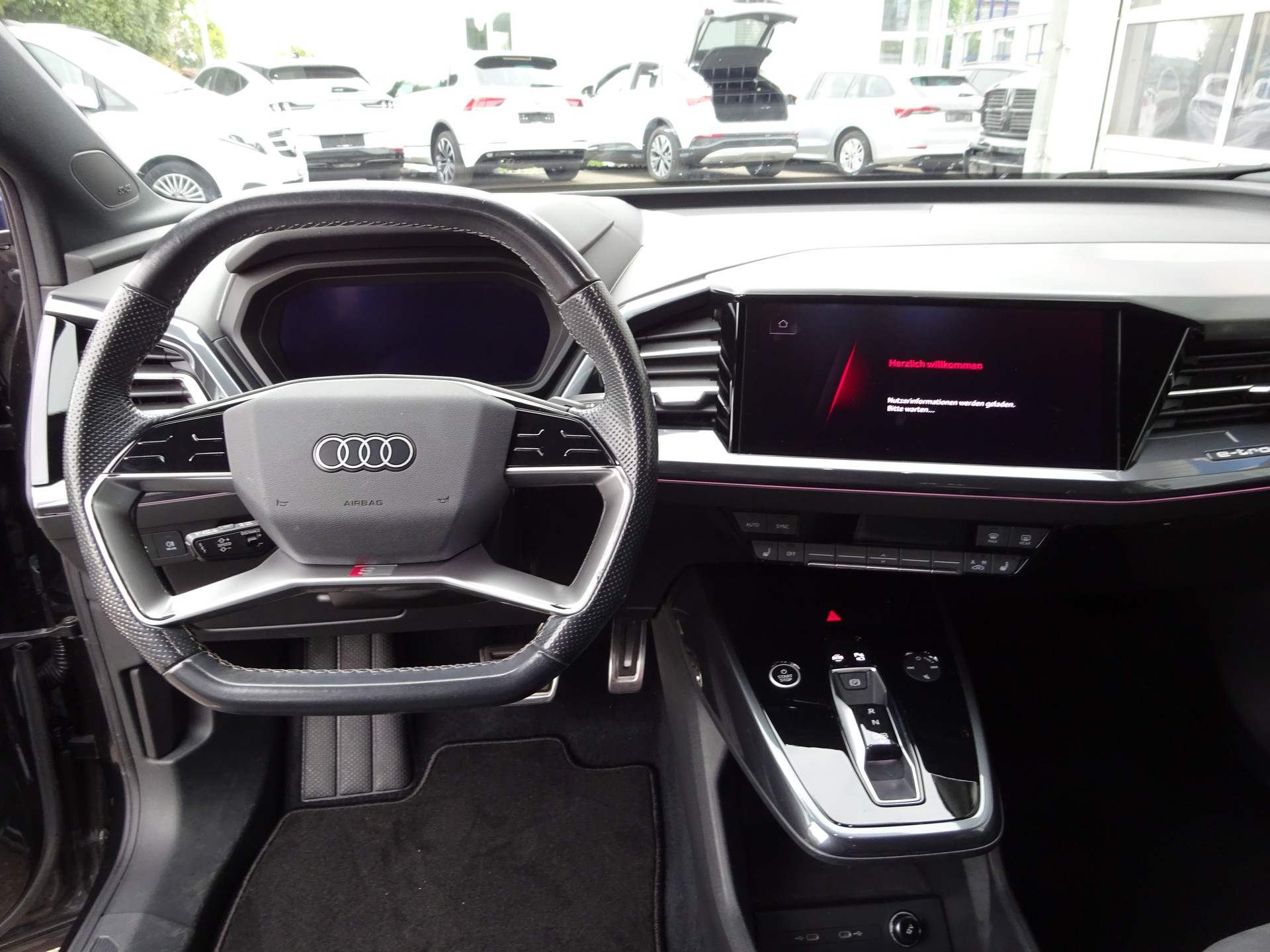 AUDI Q4 Sportback e-tron 50 quattro-image-8