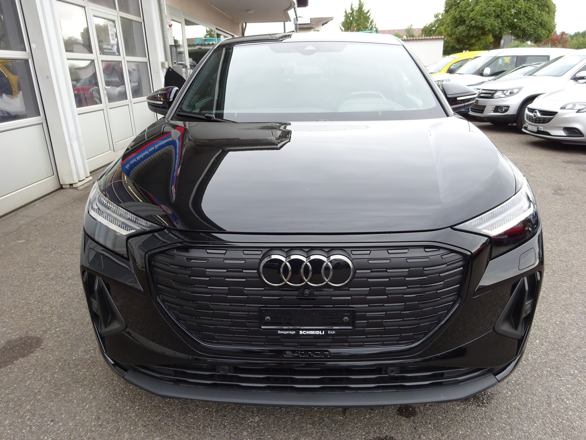 AUDI Q4 Sportback e-tron 50 quattro-image-4