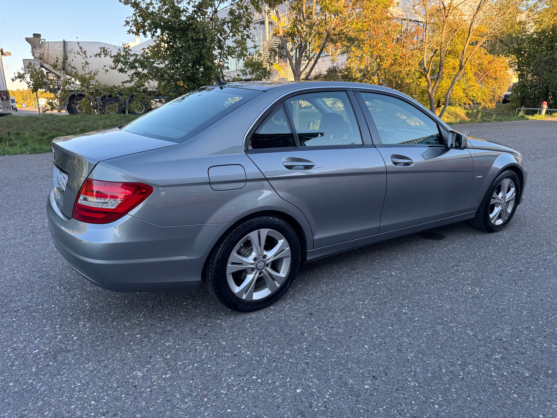 MERCEDES-BENZ C 200 CDI BlueEfficiency Automatic-image-5