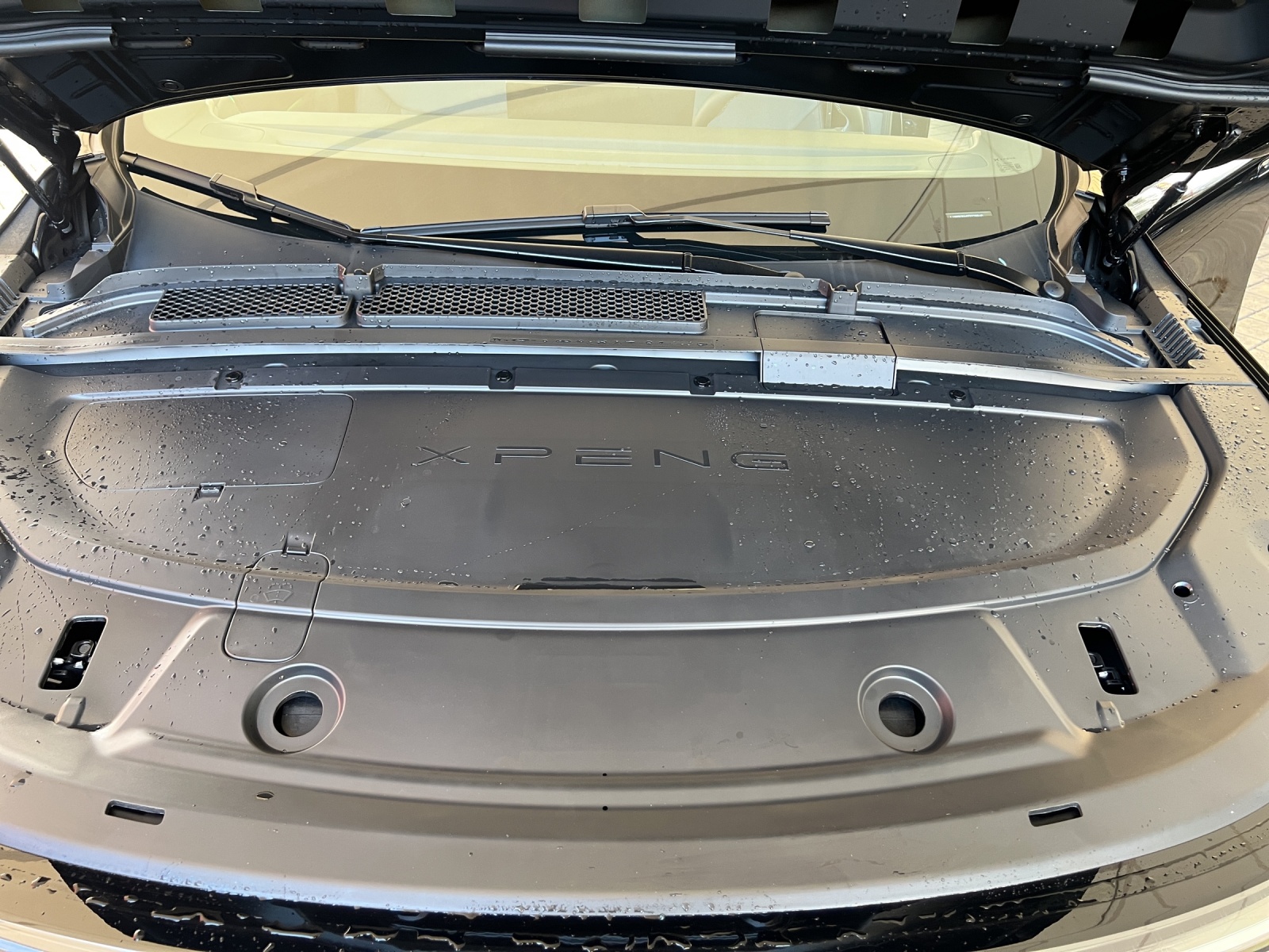 XPENG G6 Performance AWD 4x4 *487PS* inkl. AHK elektrisch-image-25