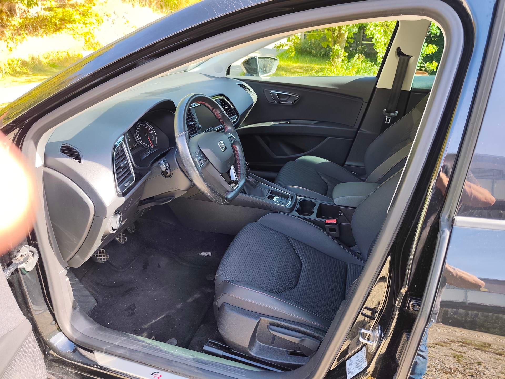 SEAT 1.5 TSI ACT Swiss FR-image-3
