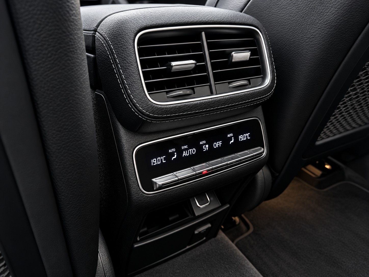 MERCEDES-BENZ GLE 400 d 4Matic 9G-Tronic 🇨🇭- Fahrzeug / 7 Plätzer / AHK-image-12