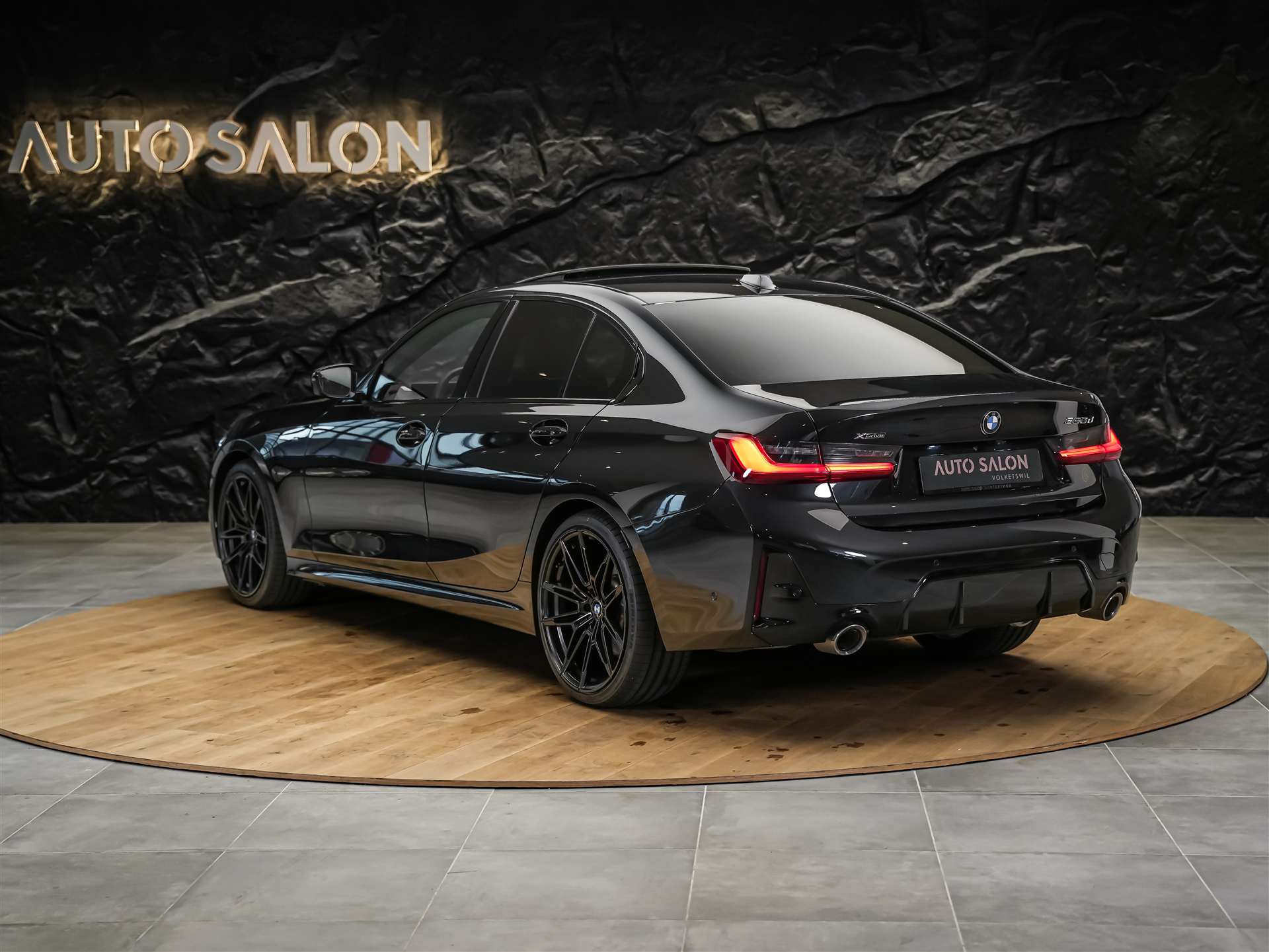 BMW 330d xDrive Steptronic M Sport Pro *Facelift*Werksgarantie*Panorama*360°*Head-Up*-image-3