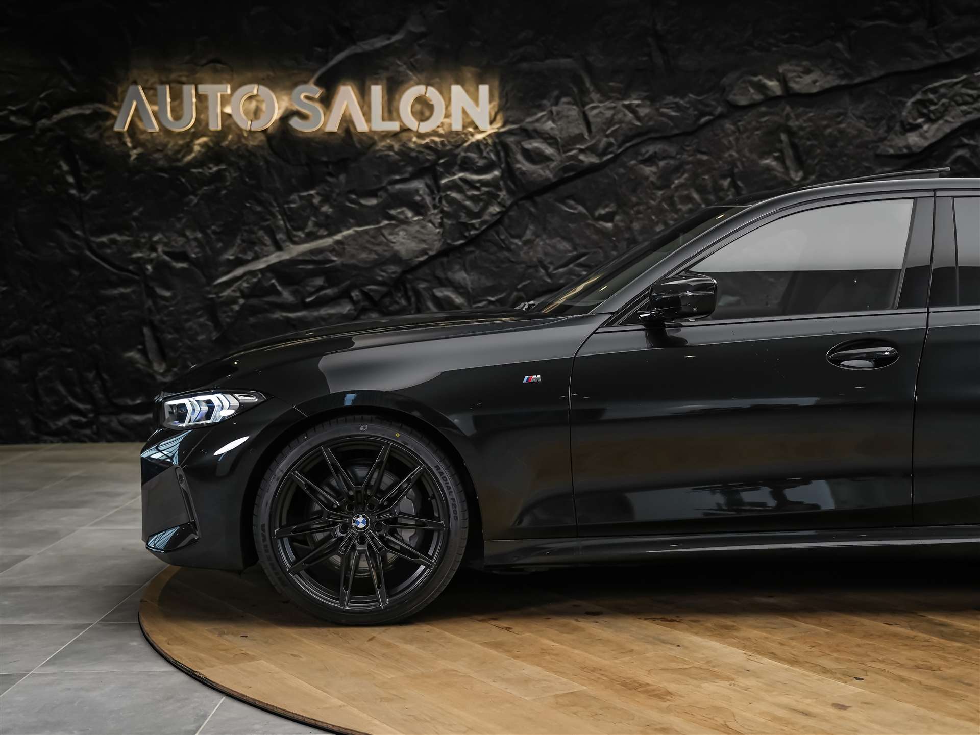 BMW 330d xDrive Steptronic M Sport Pro *Facelift*Werksgarantie*Panorama*360°*Head-Up*-image-17