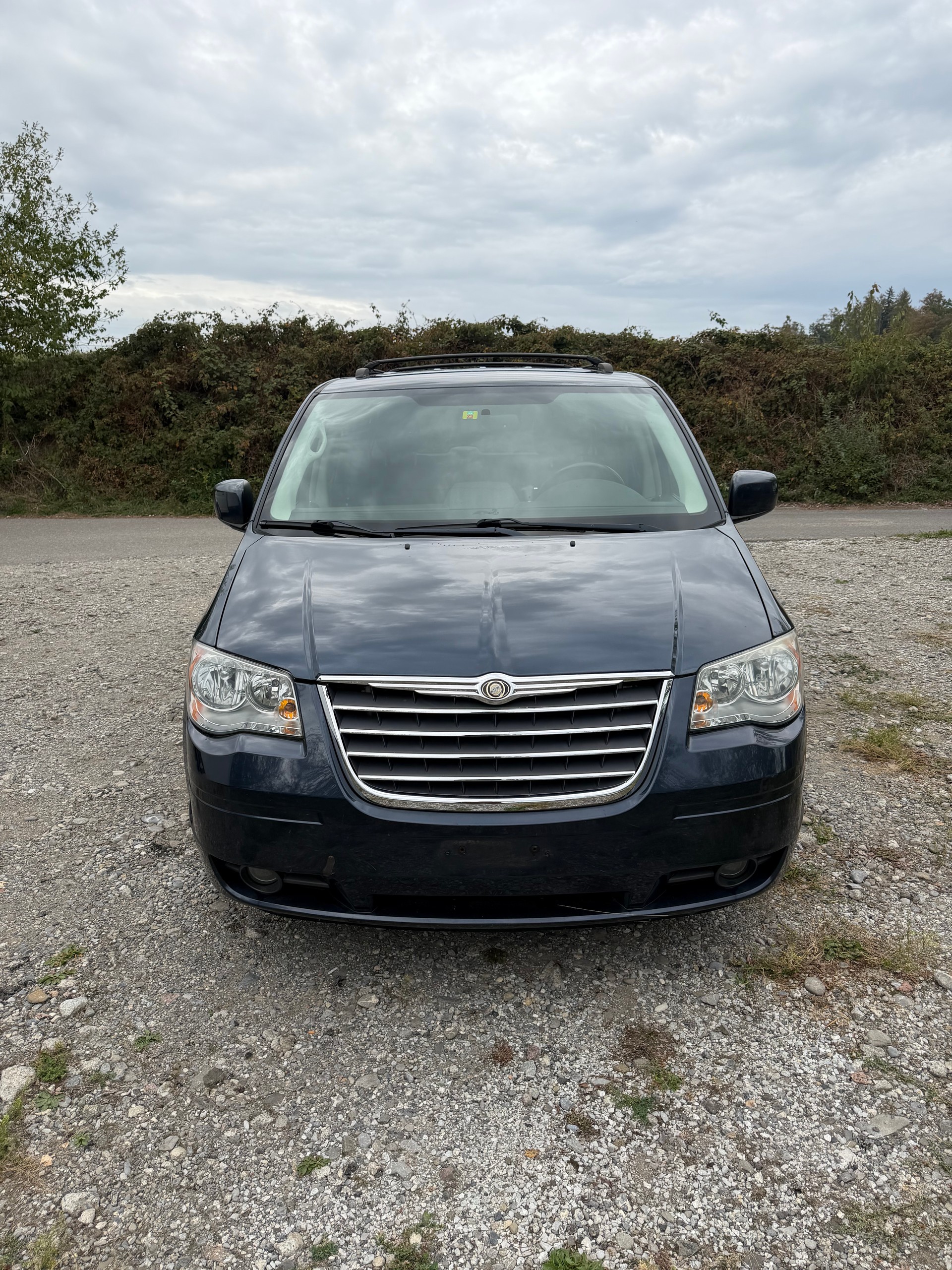 CHRYSLER Grand Voyager 3.8 LX Automatic-image-0