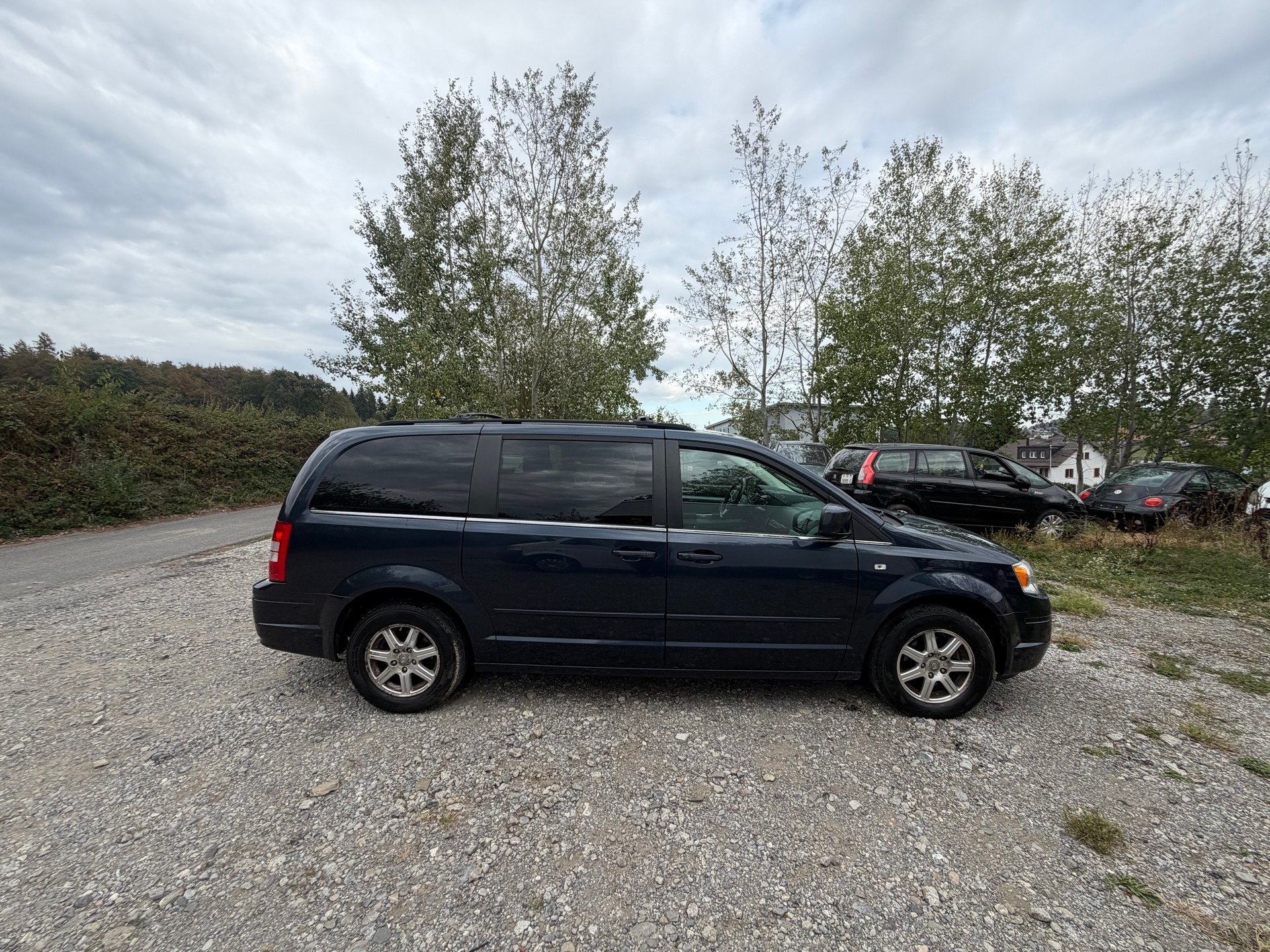 CHRYSLER Grand Voyager 3.8 LX Automatic-image-3