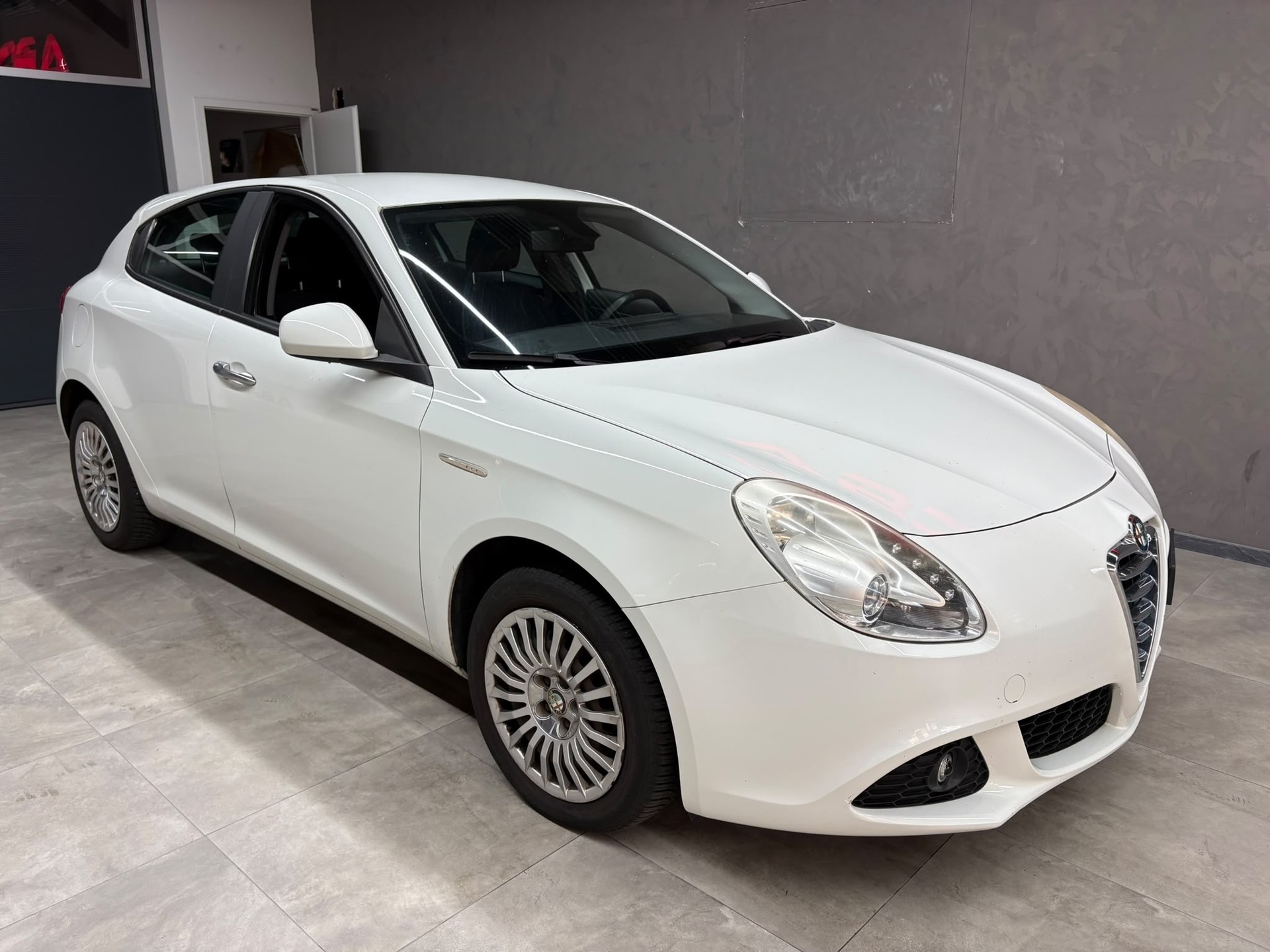 ALFA ROMEO Giulietta 1.4 T Progression-image-1