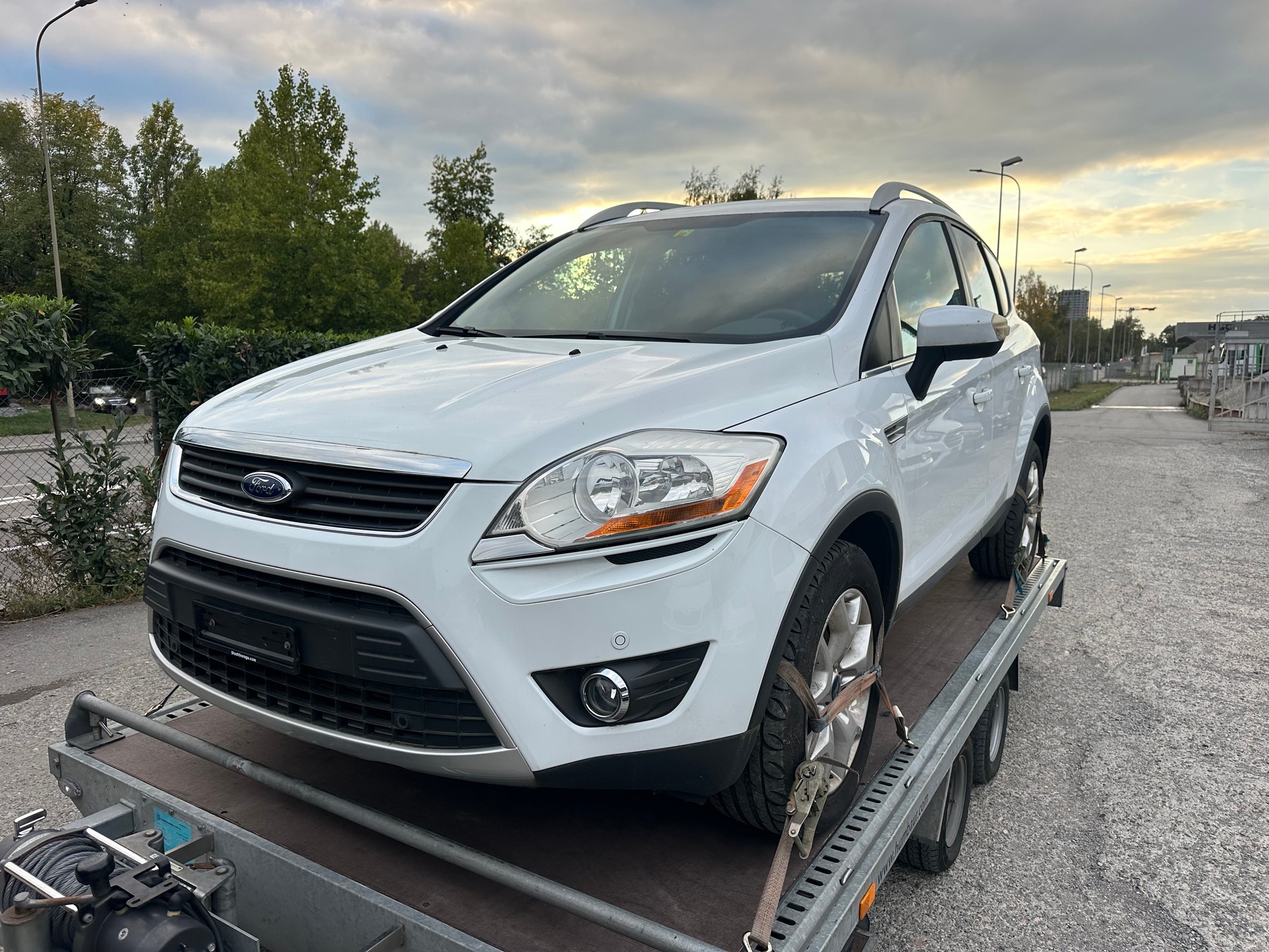 FORD Kuga 2.0 TDCi Carving-image-0