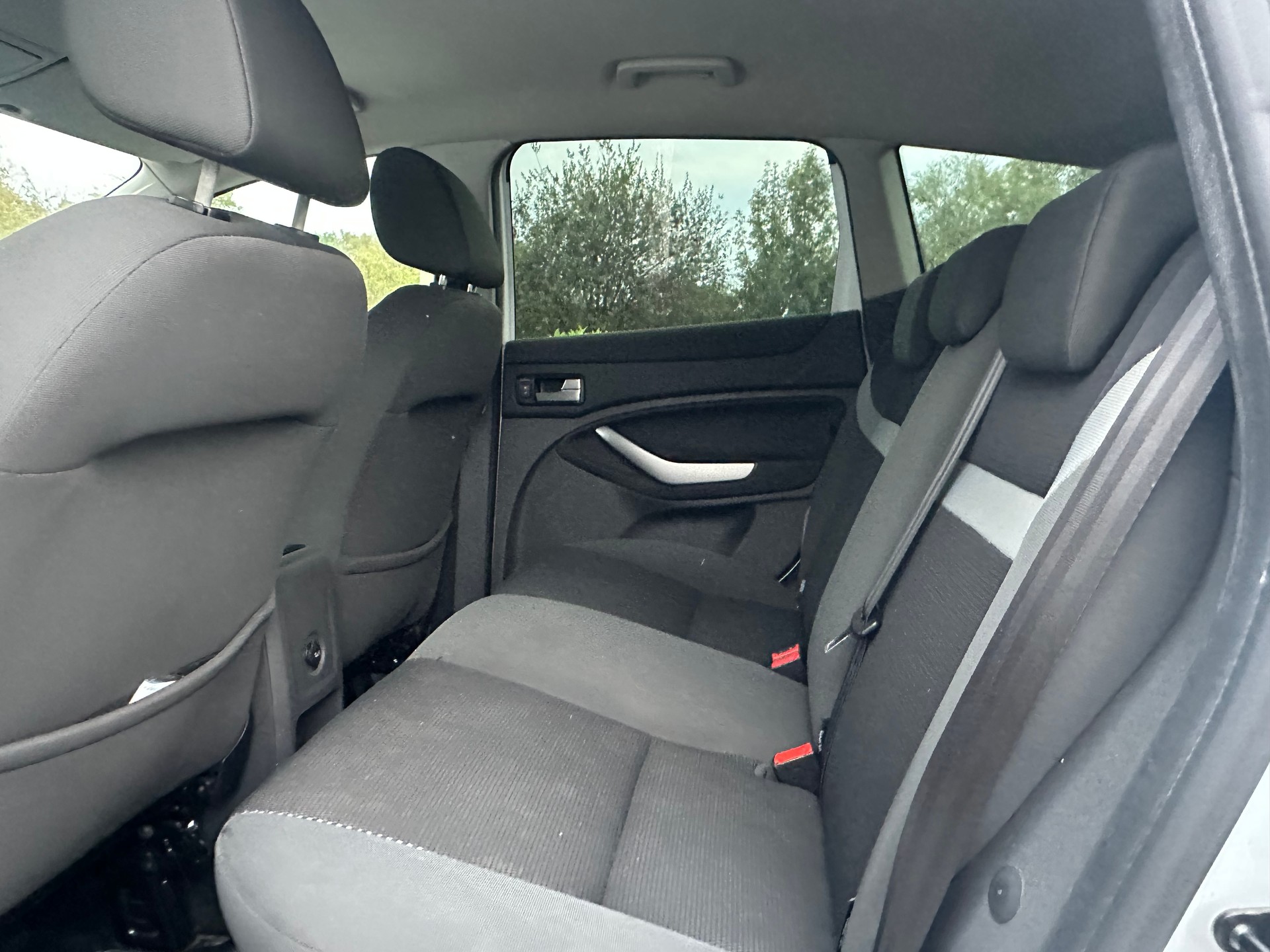 FORD Kuga 2.0 TDCi Carving-image-8