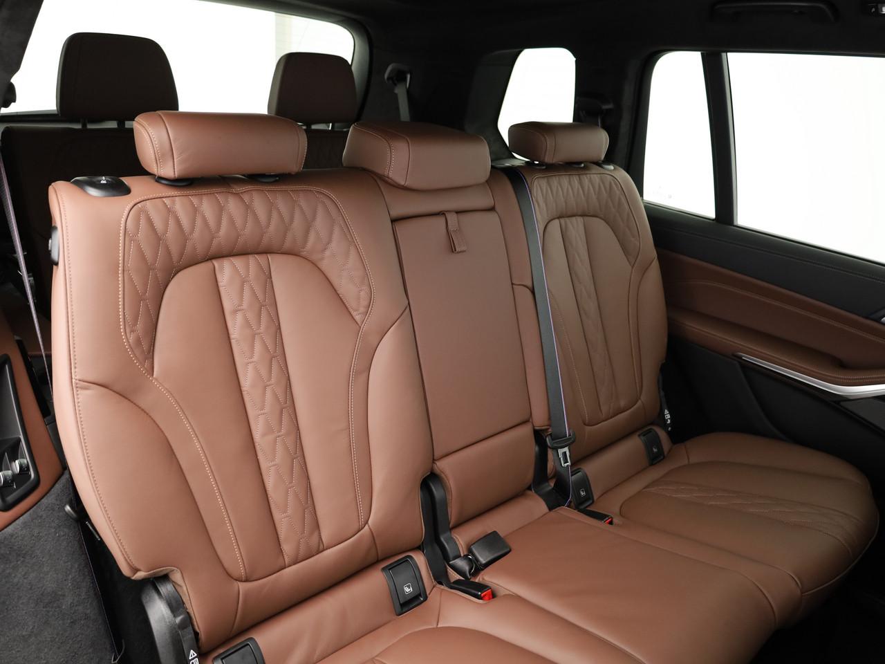 BMW X7 G07 40d xDrive SAG-image-16