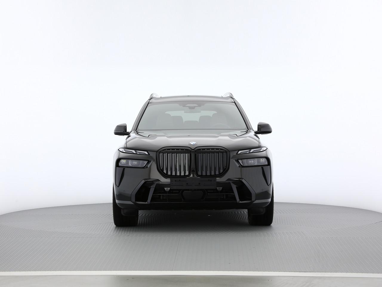 BMW X7 G07 40d xDrive SAG-showroom-element-2