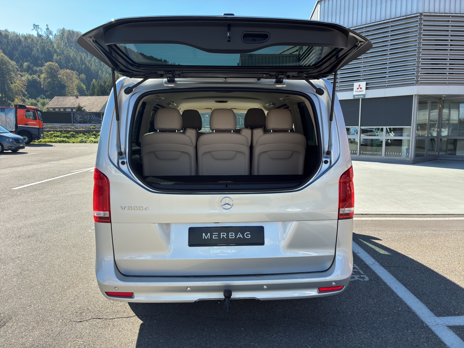 MERCEDES-BENZ V 300 d lang Avantgarde 9G-Tronic-image-7