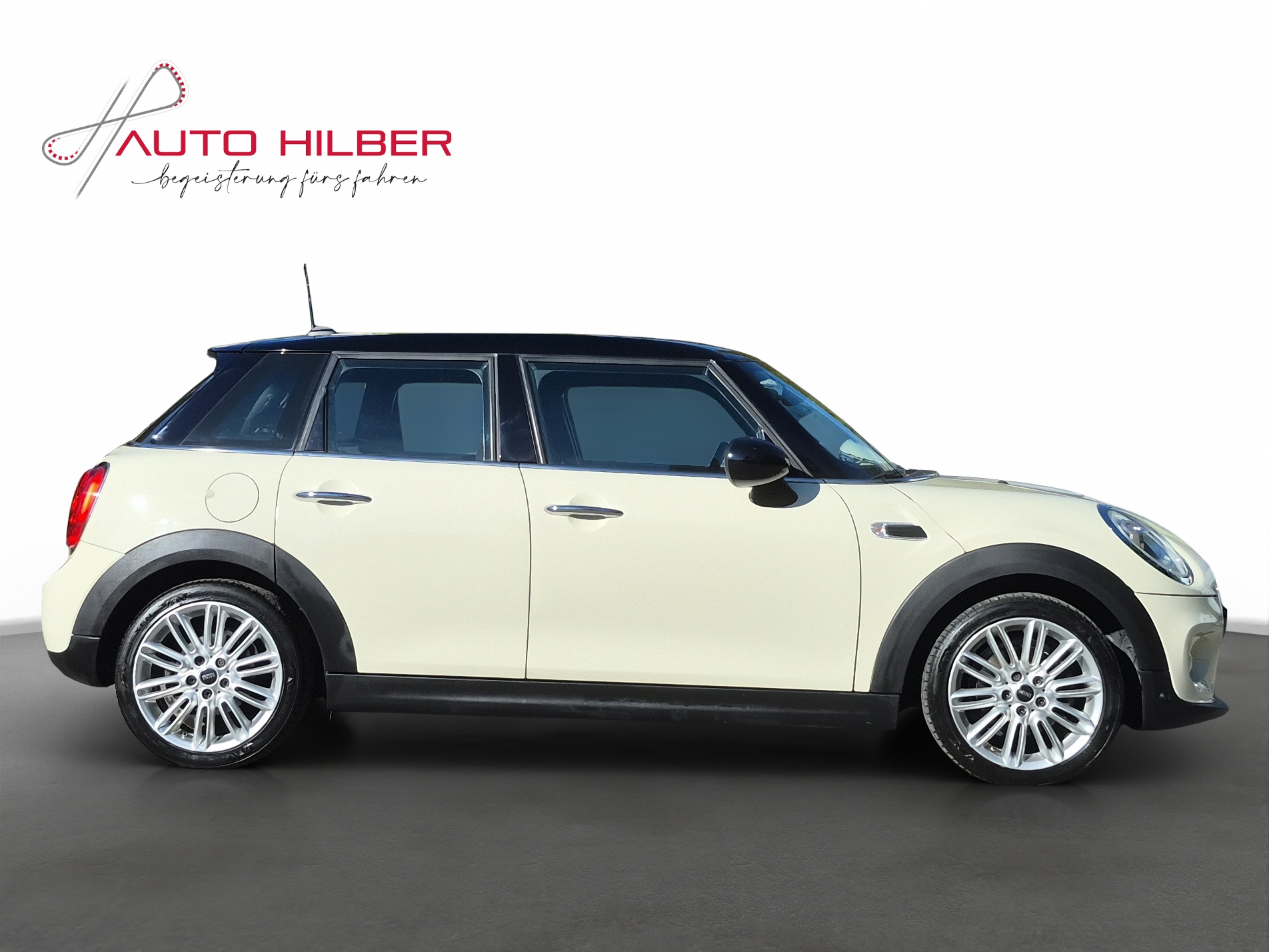 MINI Cooper Steptronic-image-13