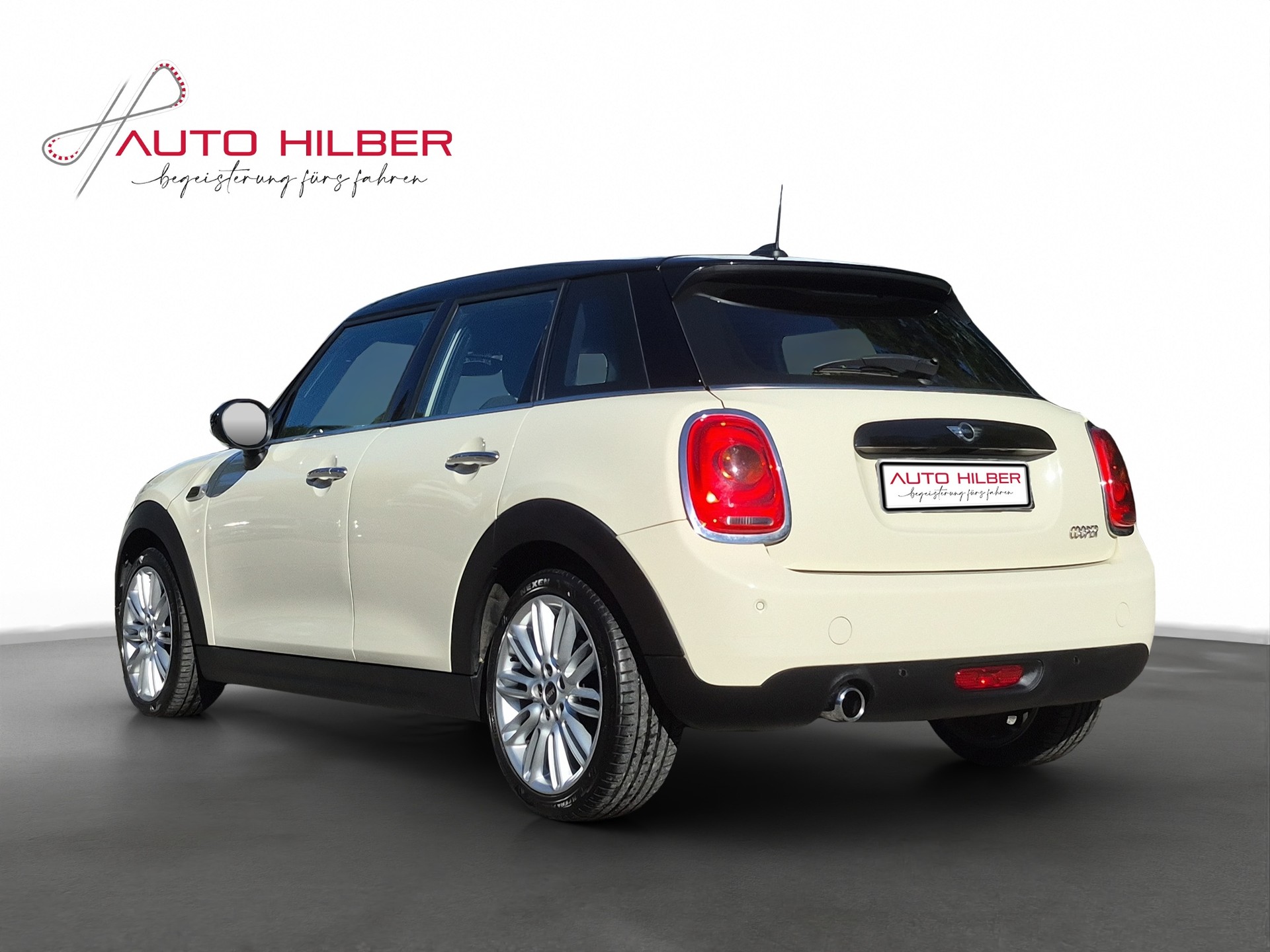 MINI Cooper Steptronic-image-4