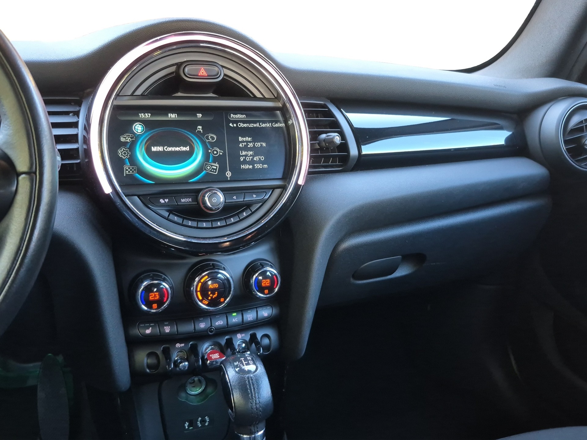 MINI Cooper Steptronic-image-10