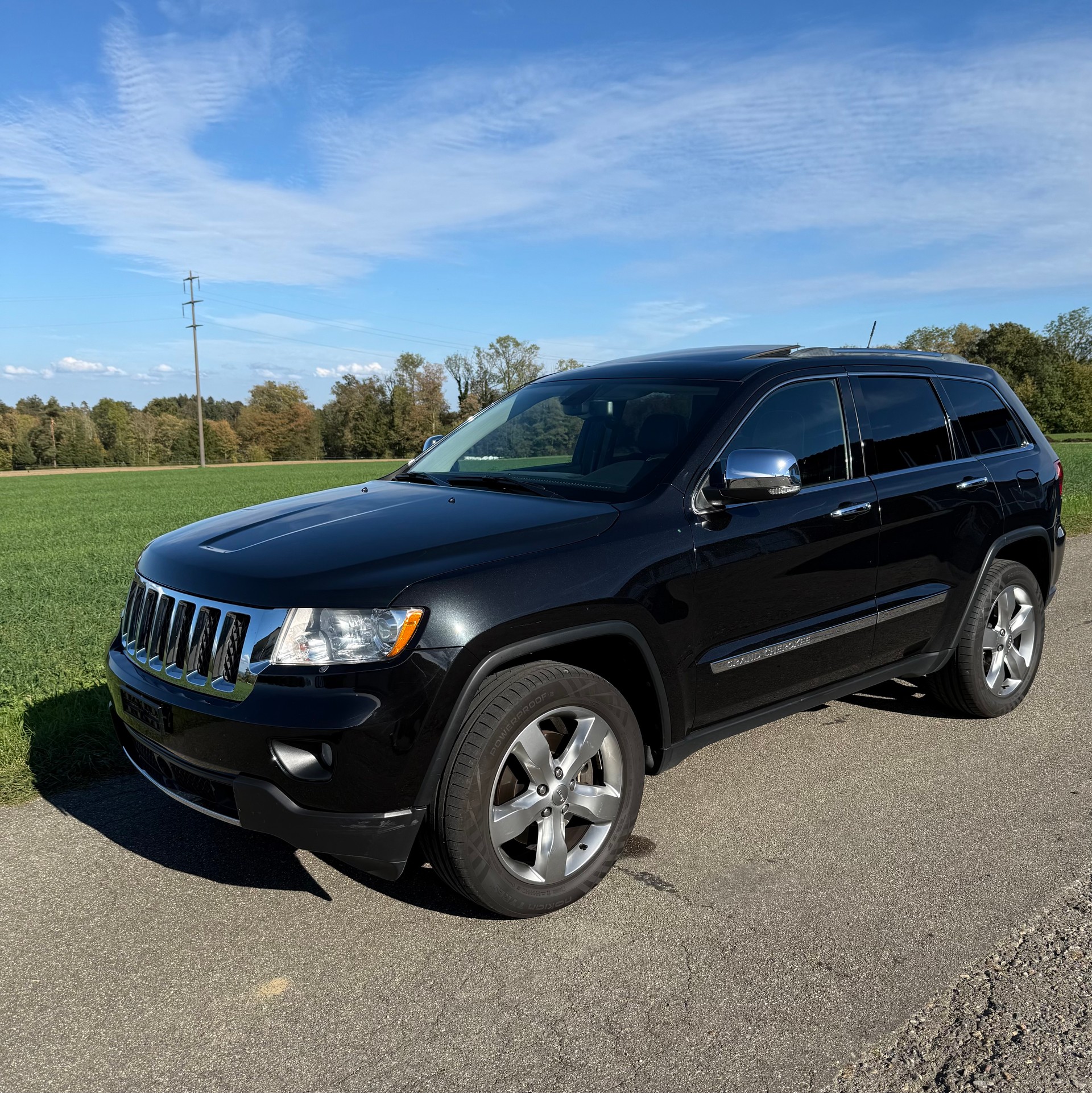 JEEP Grand Cherokee 5.7 HEMI Overland Automatic-image-1