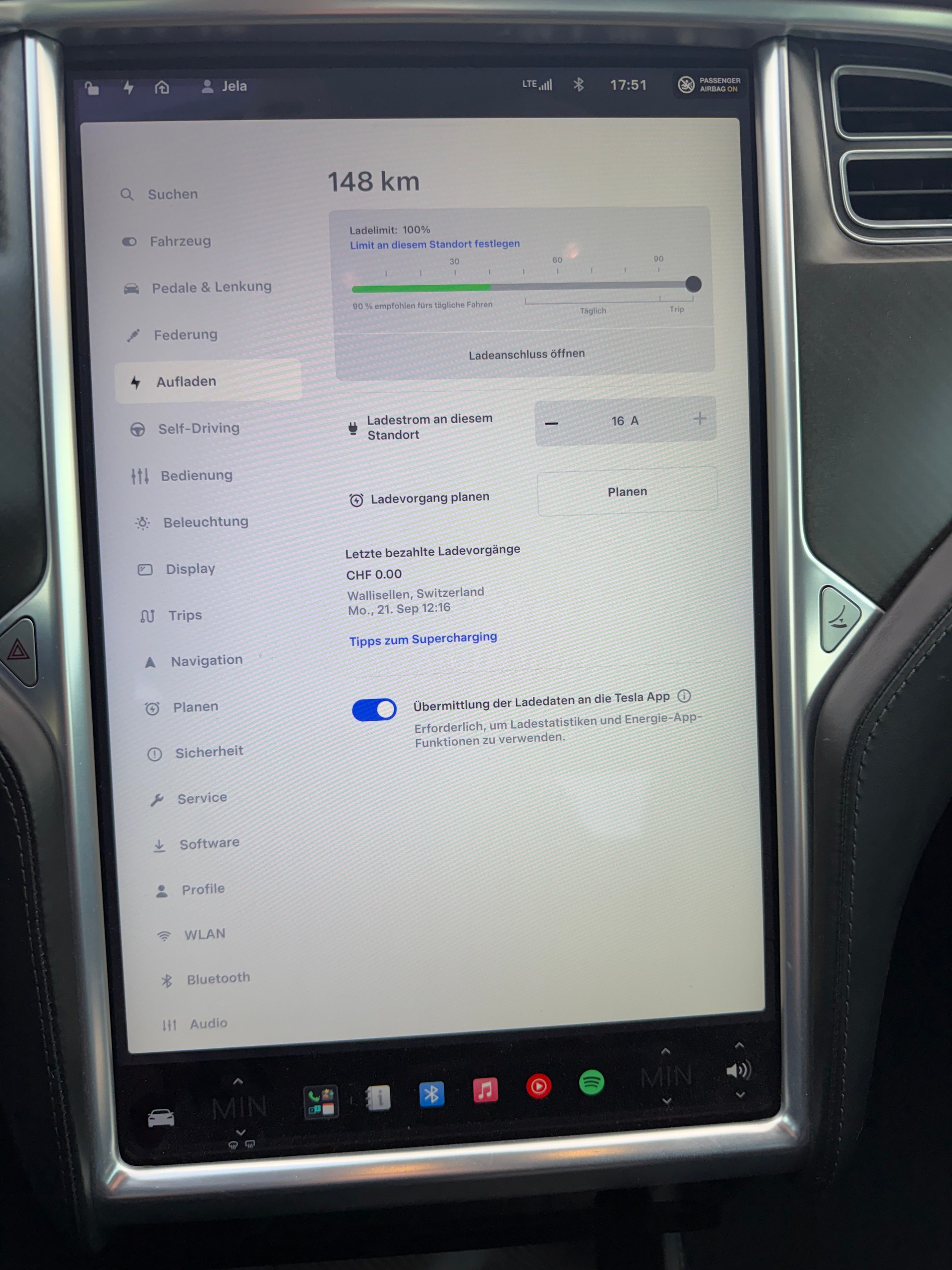 TESLA Model S 85 D Performance-image-10