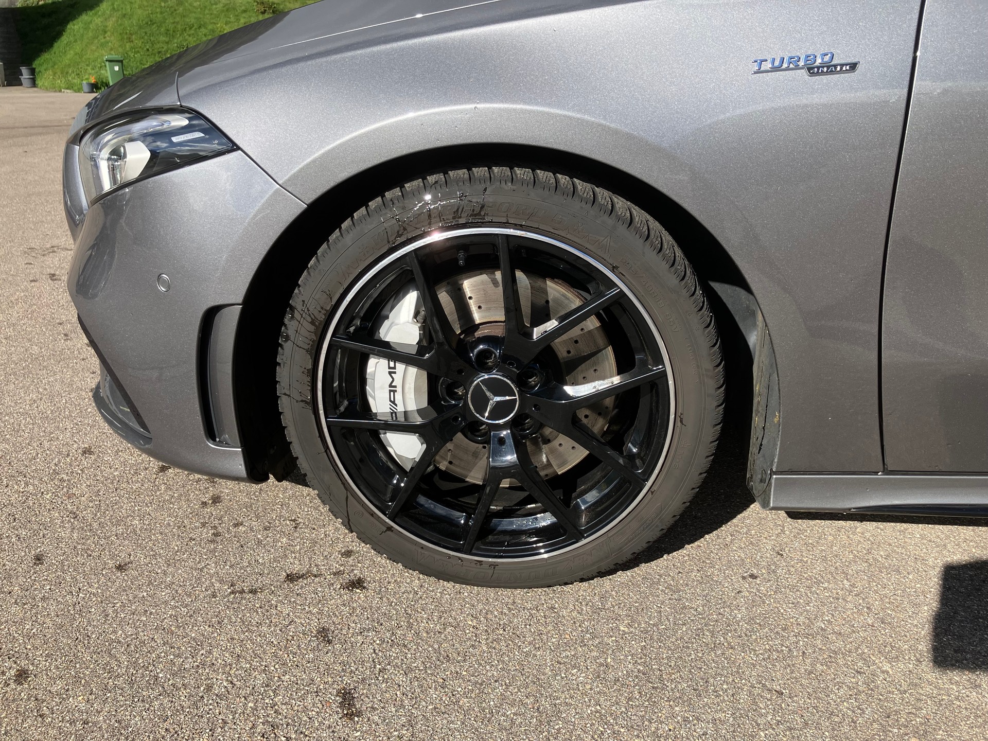 MERCEDES-BENZ A 35 AMG 4Matic Speedshift-image-3