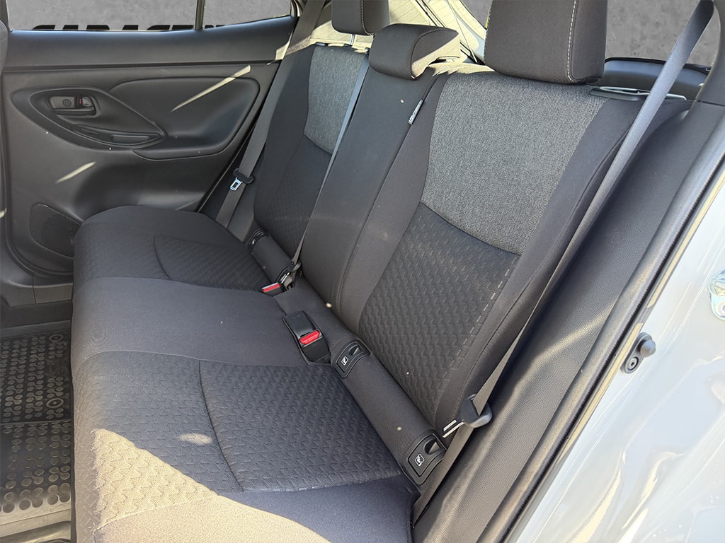 TOYOTA Yaris Cross 1.5 VVT-i HSD Trend AWD-i-image-9