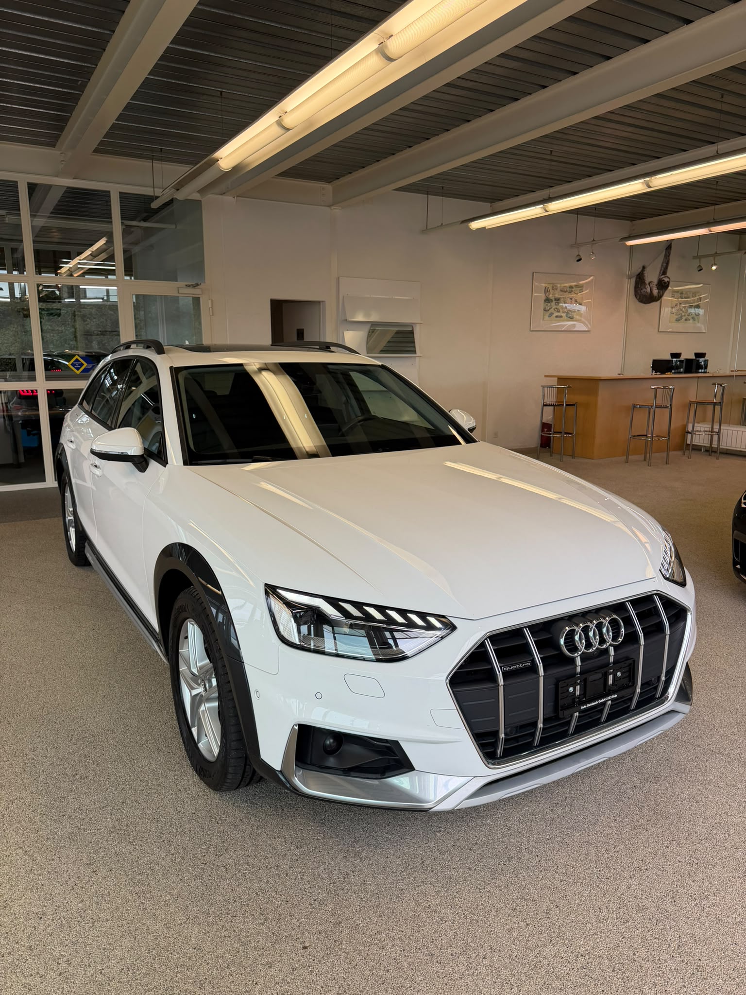 AUDI A4 allroad 40 TDI quattro tiptronic-image-1