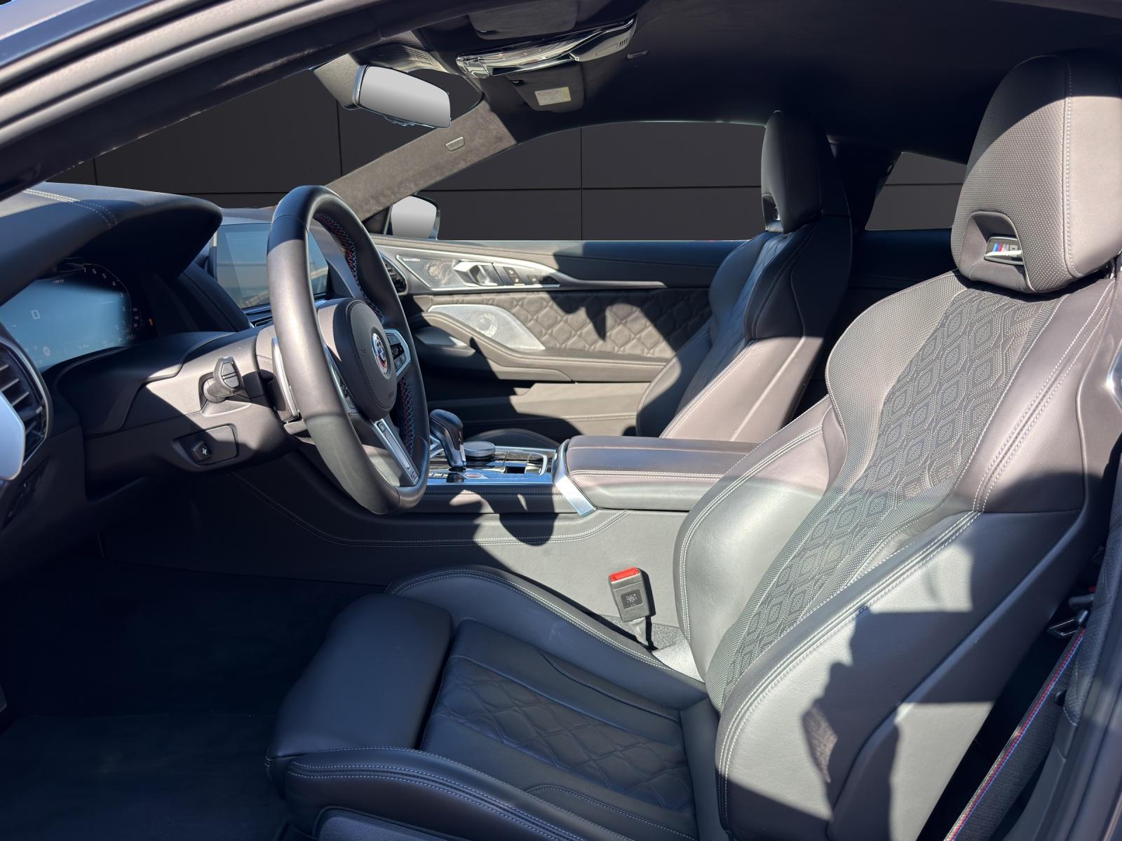 BMW M8 Competition xDrive-image-1